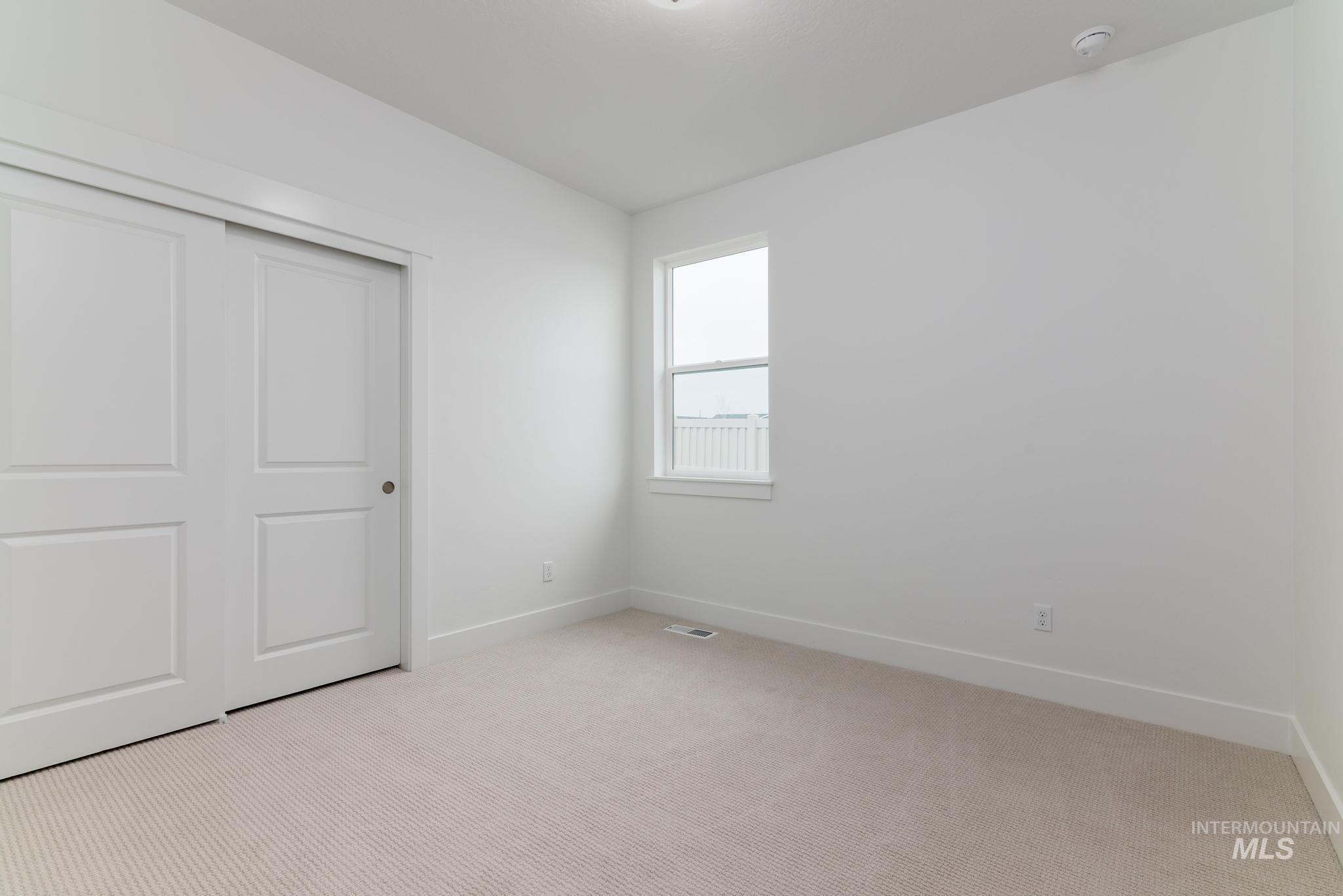 2140 N Branding Iron Ave, Middleton, Idaho 83644, 3 Bedrooms, 2 Bathrooms, Residential For Sale, Price $434,000,MLS 98969263