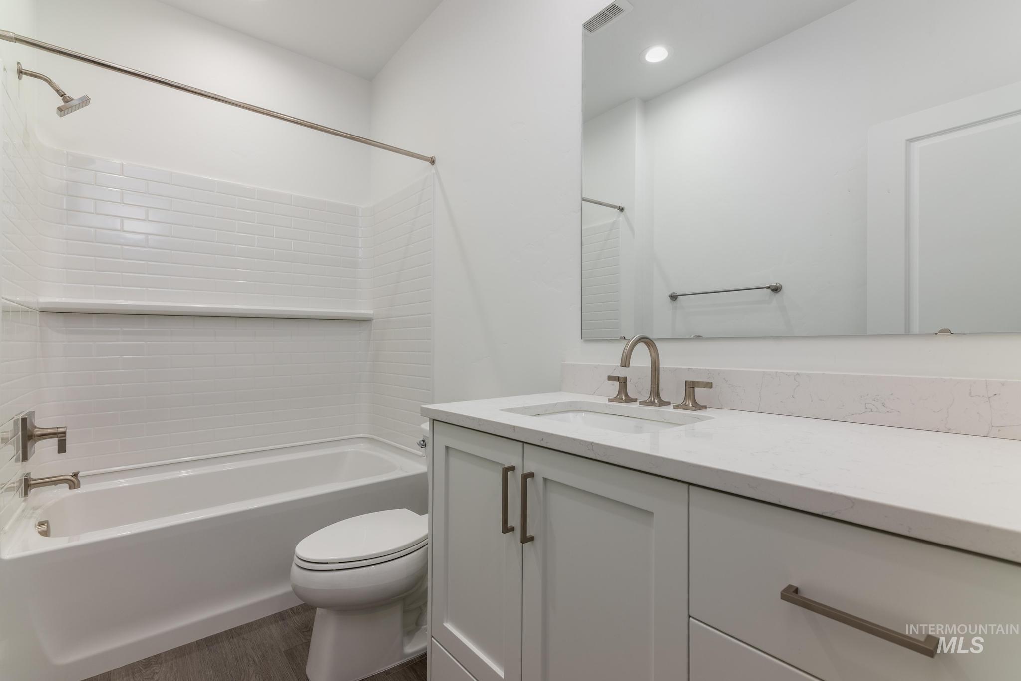 2140 N Branding Iron Ave, Middleton, Idaho 83644, 3 Bedrooms, 2 Bathrooms, Residential For Sale, Price $434,000,MLS 98969263