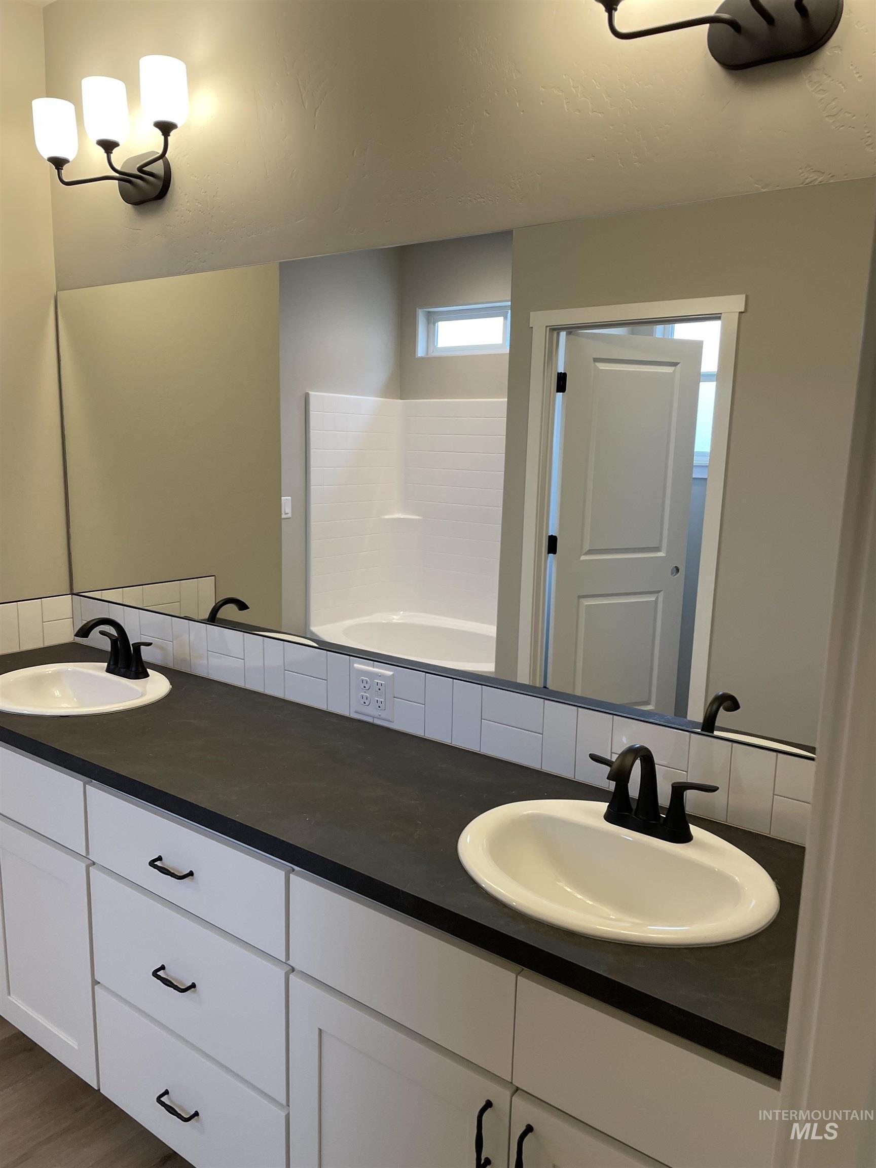 904 Quartz Rd, Kimberly, Idaho 83341, 3 Bedrooms, 2 Bathrooms, Residential For Sale, Price $404,900,MLS 98969265
