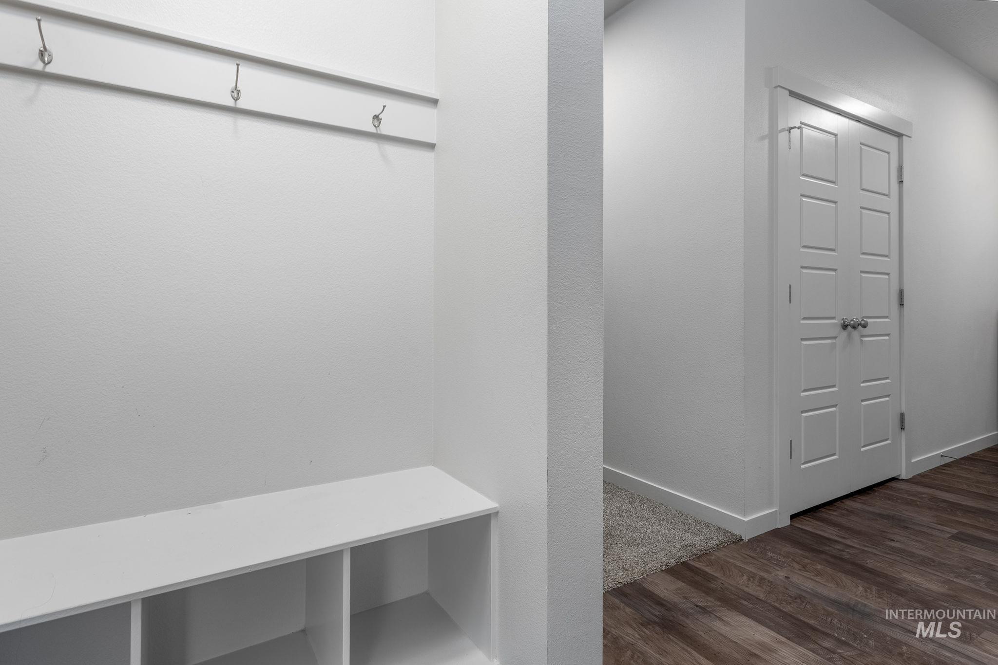 262 S Riggs Spring, Meridian, Idaho 83642, 3 Bedrooms, 2.5 Bathrooms, Residential For Sale, Price $469,900,MLS 98969280