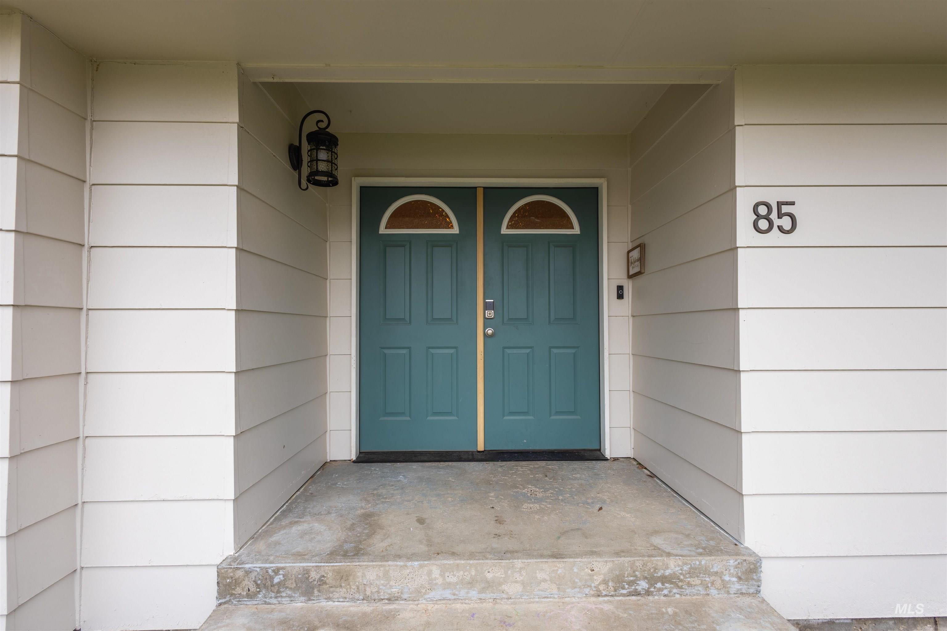 85 NW 16th St, Ontario, Oregon 97914, 5 Bedrooms, 3 Bathrooms, Residential For Sale, Price $421,000,MLS 98969281