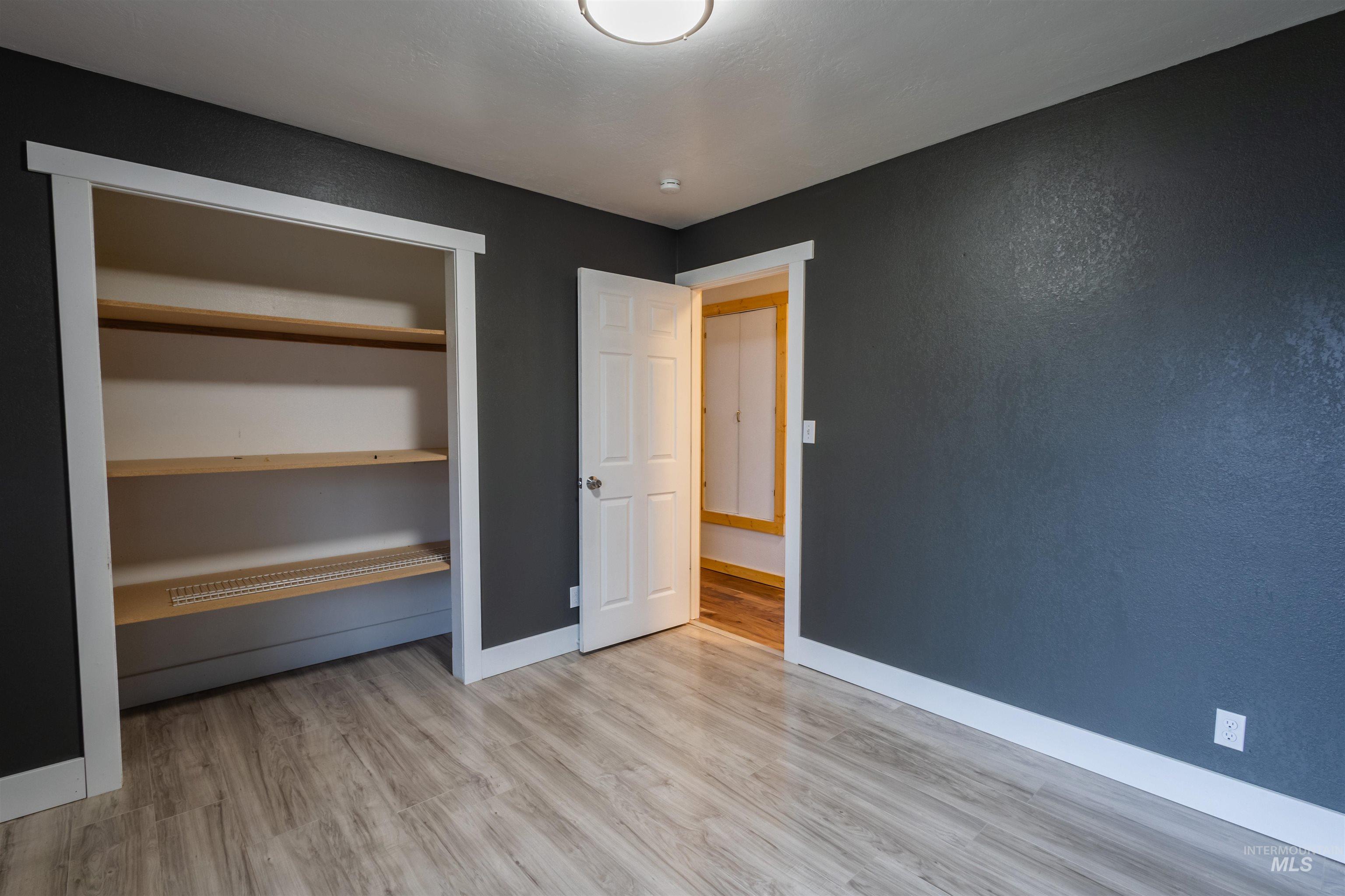 85 NW 16th St, Ontario, Oregon 97914, 5 Bedrooms, 3 Bathrooms, Residential For Sale, Price $421,000,MLS 98969281