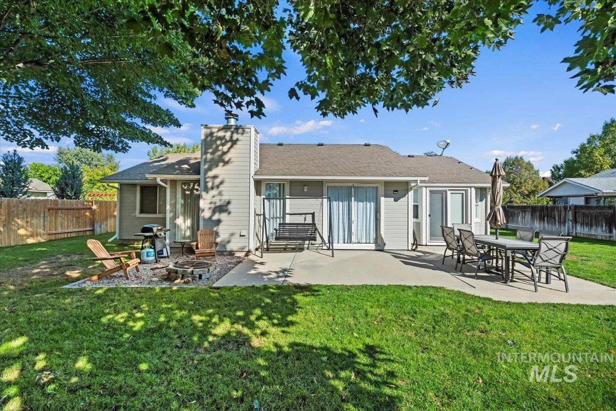 2905 W Elk Stream St, Meridian, Idaho 83646, 3 Bedrooms, 2 Bathrooms, Residential For Sale, Price $425,000,MLS 98969284