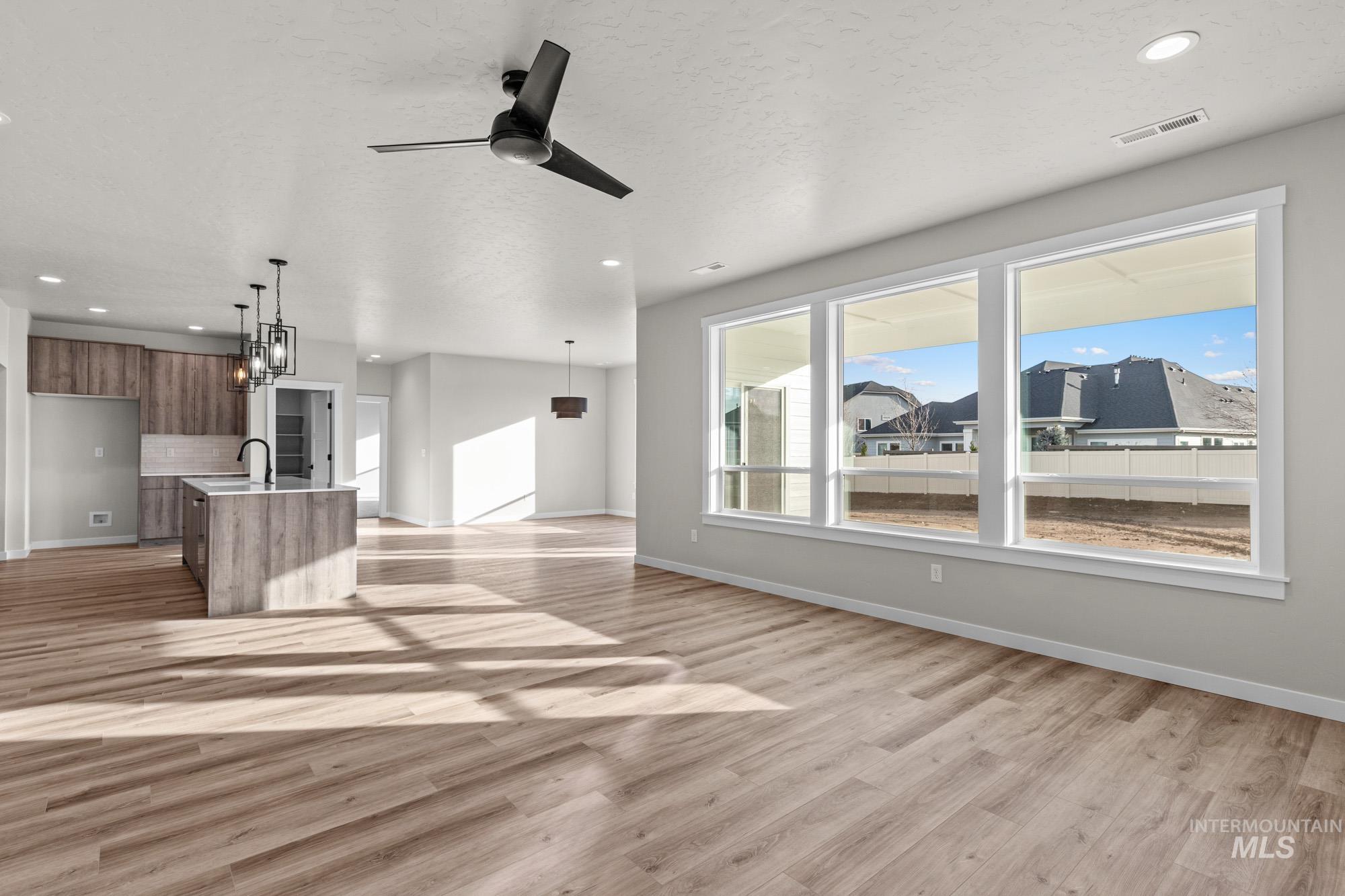 5387 W Yarnell St, Eagle, Idaho 83616, 4 Bedrooms, 3.5 Bathrooms, Residential For Sale, Price $714,990,MLS 98969287