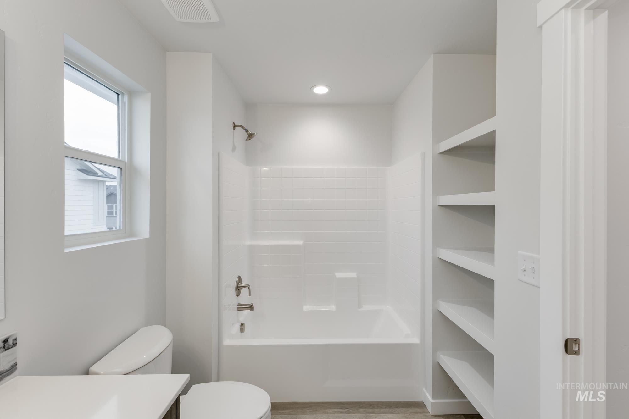 10549 W Tinder St, Star, Idaho 83669, 3 Bedrooms, 2.5 Bathrooms, Residential For Sale, Price $444,990, 98969288