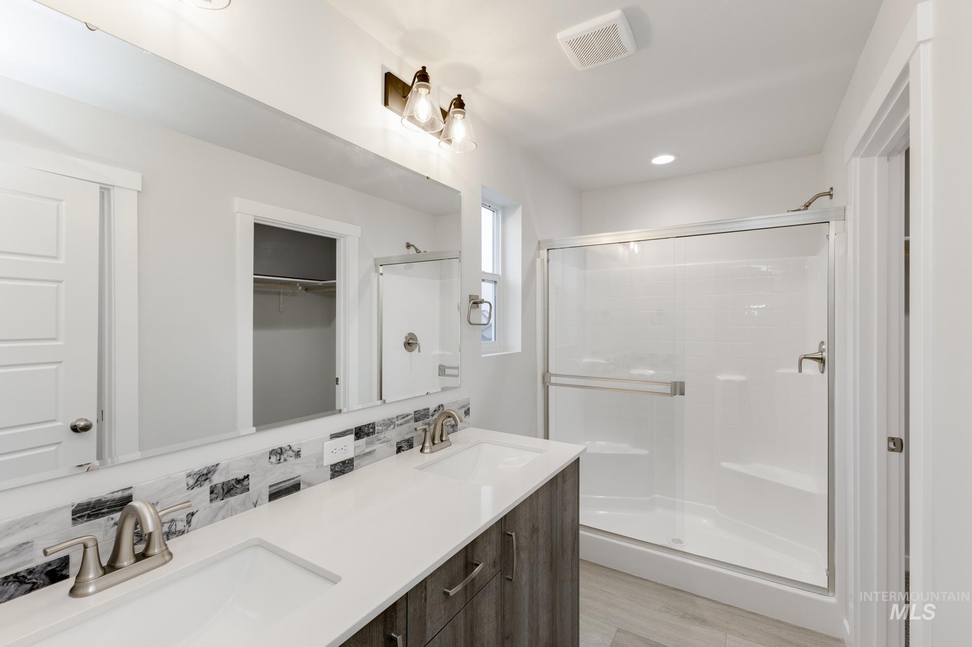 10549 W Tinder St, Star, Idaho 83669, 3 Bedrooms, 2.5 Bathrooms, Residential For Sale, Price $444,990,MLS 98969288