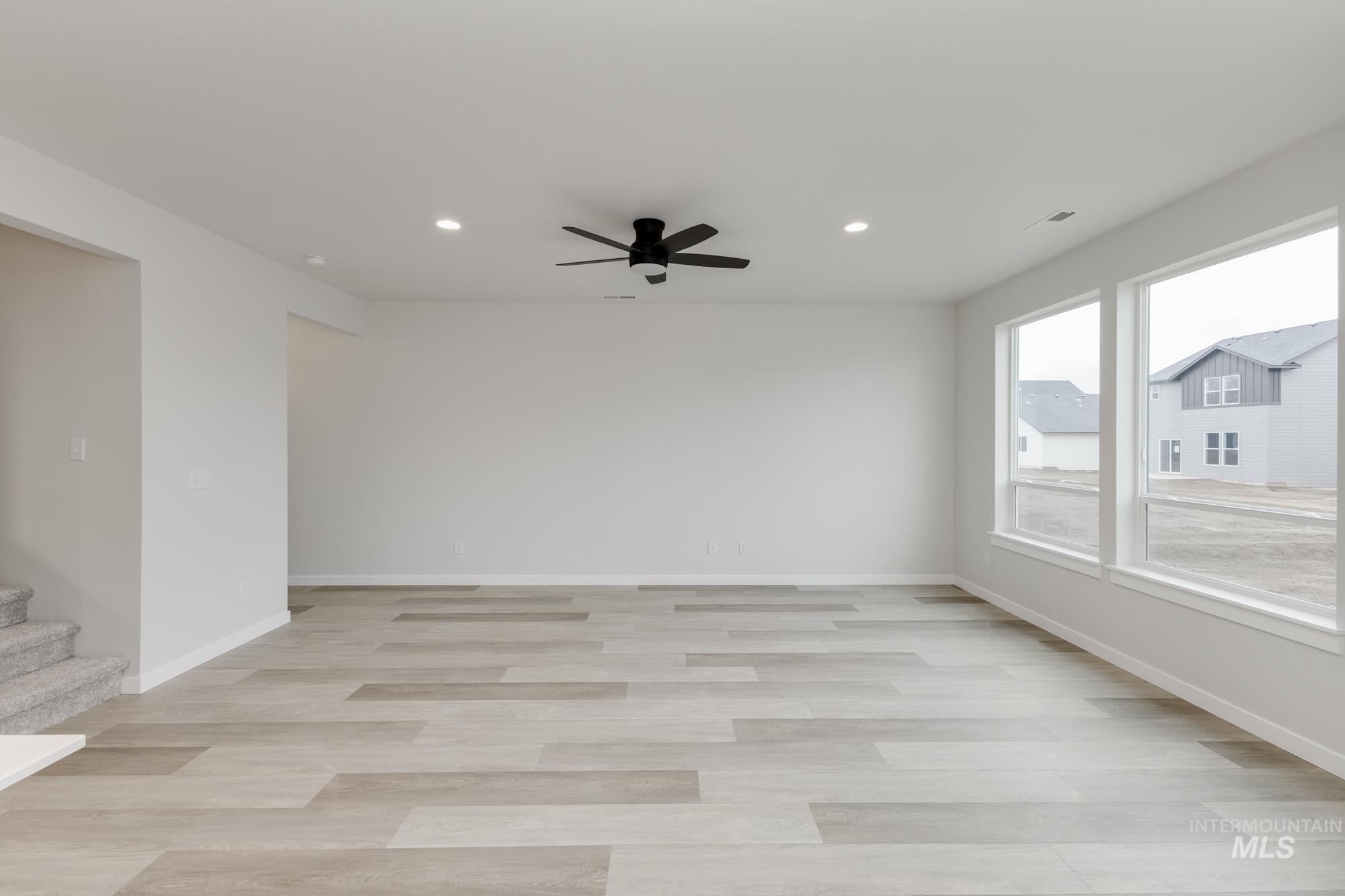 10549 W Tinder St, Star, Idaho 83669, 3 Bedrooms, 2.5 Bathrooms, Residential For Sale, Price $444,990, 98969288