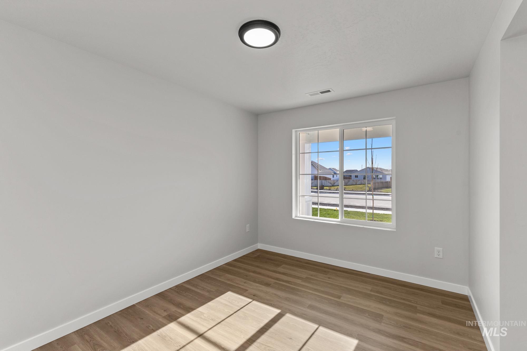 1602 Long Pond St, Middleton, Idaho 83644, 4 Bedrooms, 2.5 Bathrooms, Residential For Sale, Price $454,990,MLS 98969290