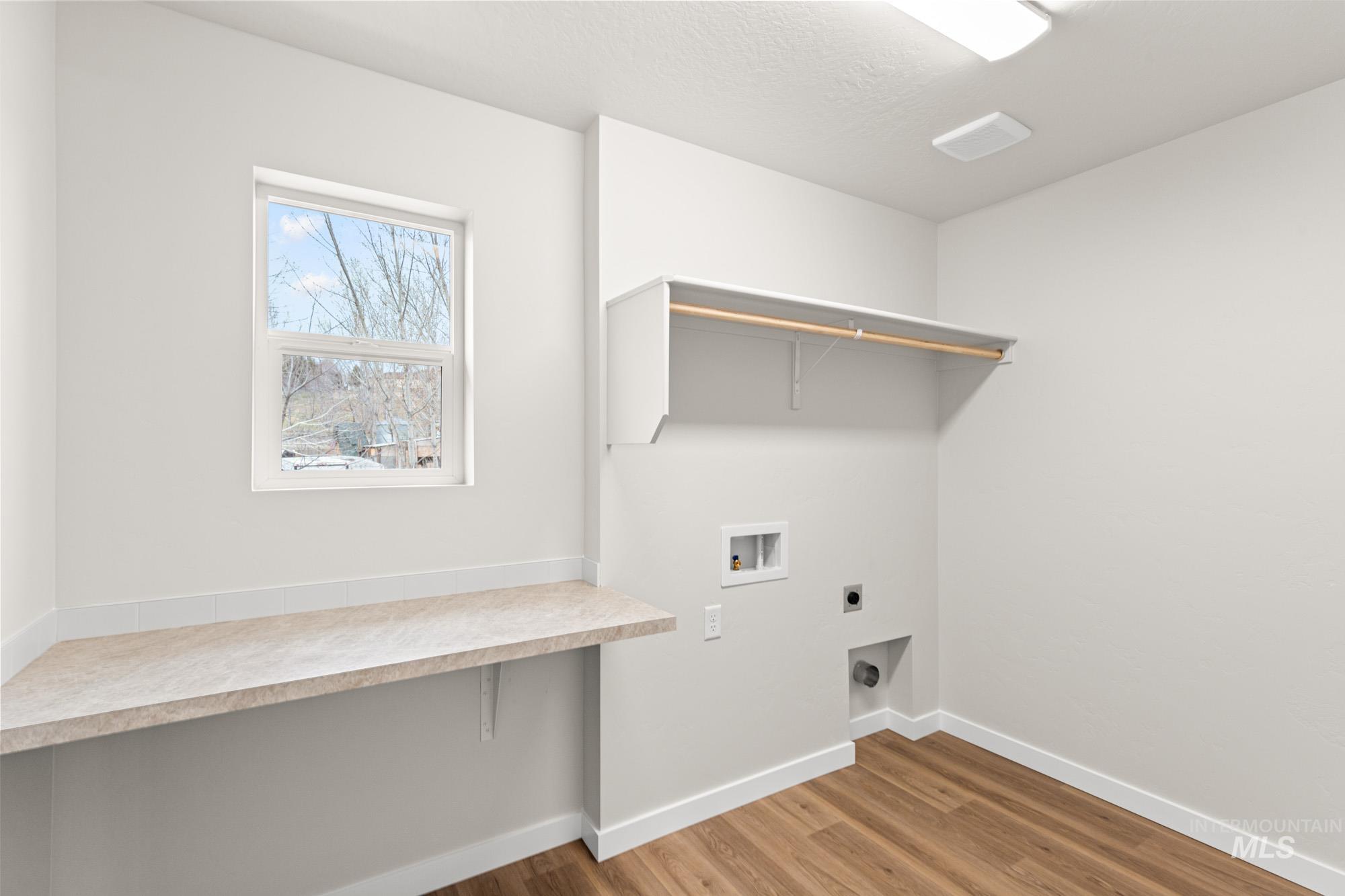 1602 Long Pond St, Middleton, Idaho 83644, 4 Bedrooms, 2.5 Bathrooms, Residential For Sale, Price $454,990,MLS 98969290