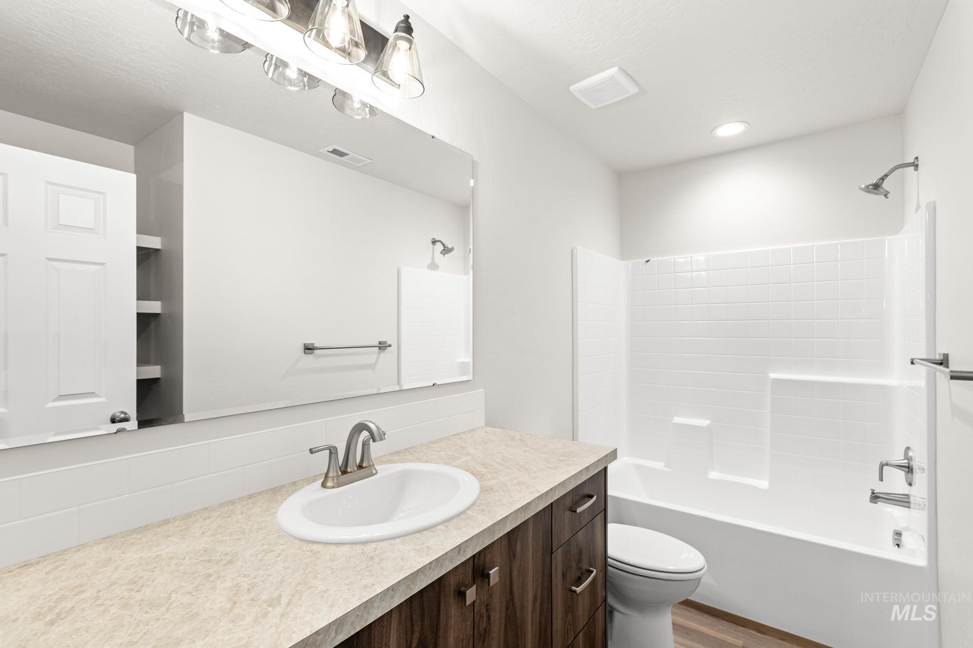 1602 Long Pond St, Middleton, Idaho 83644, 4 Bedrooms, 2.5 Bathrooms, Residential For Sale, Price $454,990,MLS 98969290