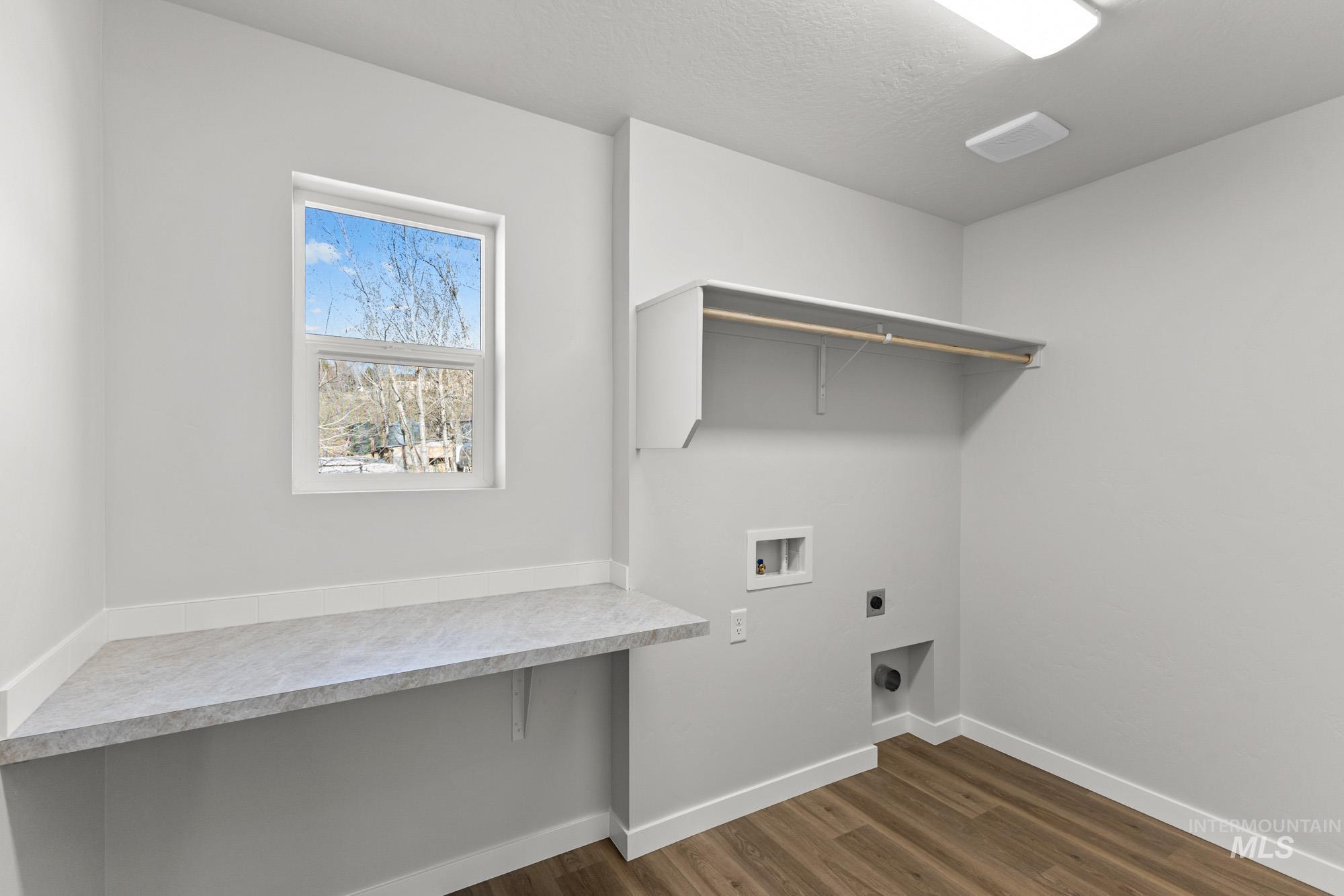 1602 Long Pond St, Middleton, Idaho 83644, 4 Bedrooms, 2.5 Bathrooms, Residential For Sale, Price $454,990,MLS 98969290