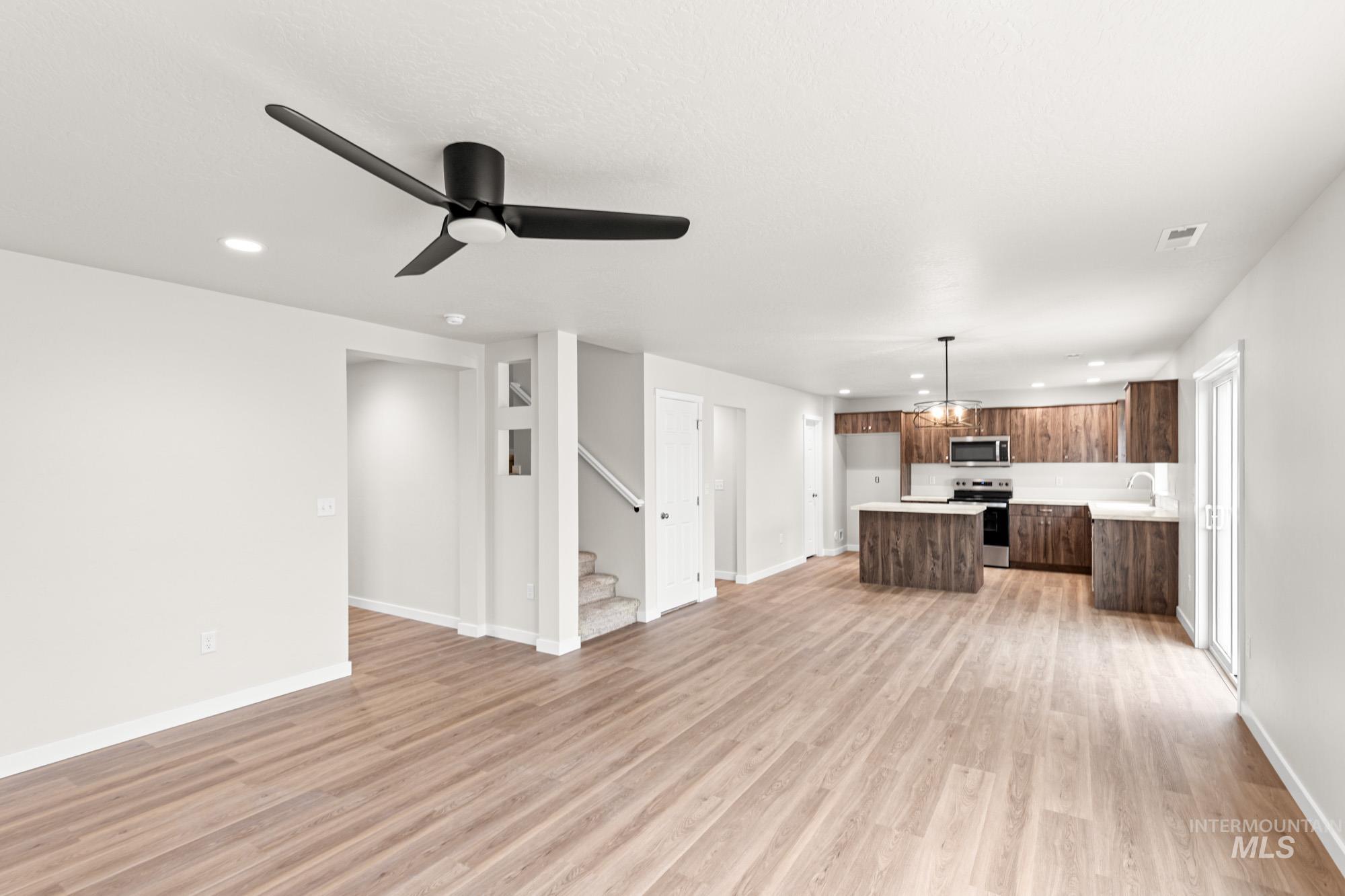 1602 Long Pond St, Middleton, Idaho 83644, 4 Bedrooms, 2.5 Bathrooms, Residential For Sale, Price $454,990,MLS 98969290