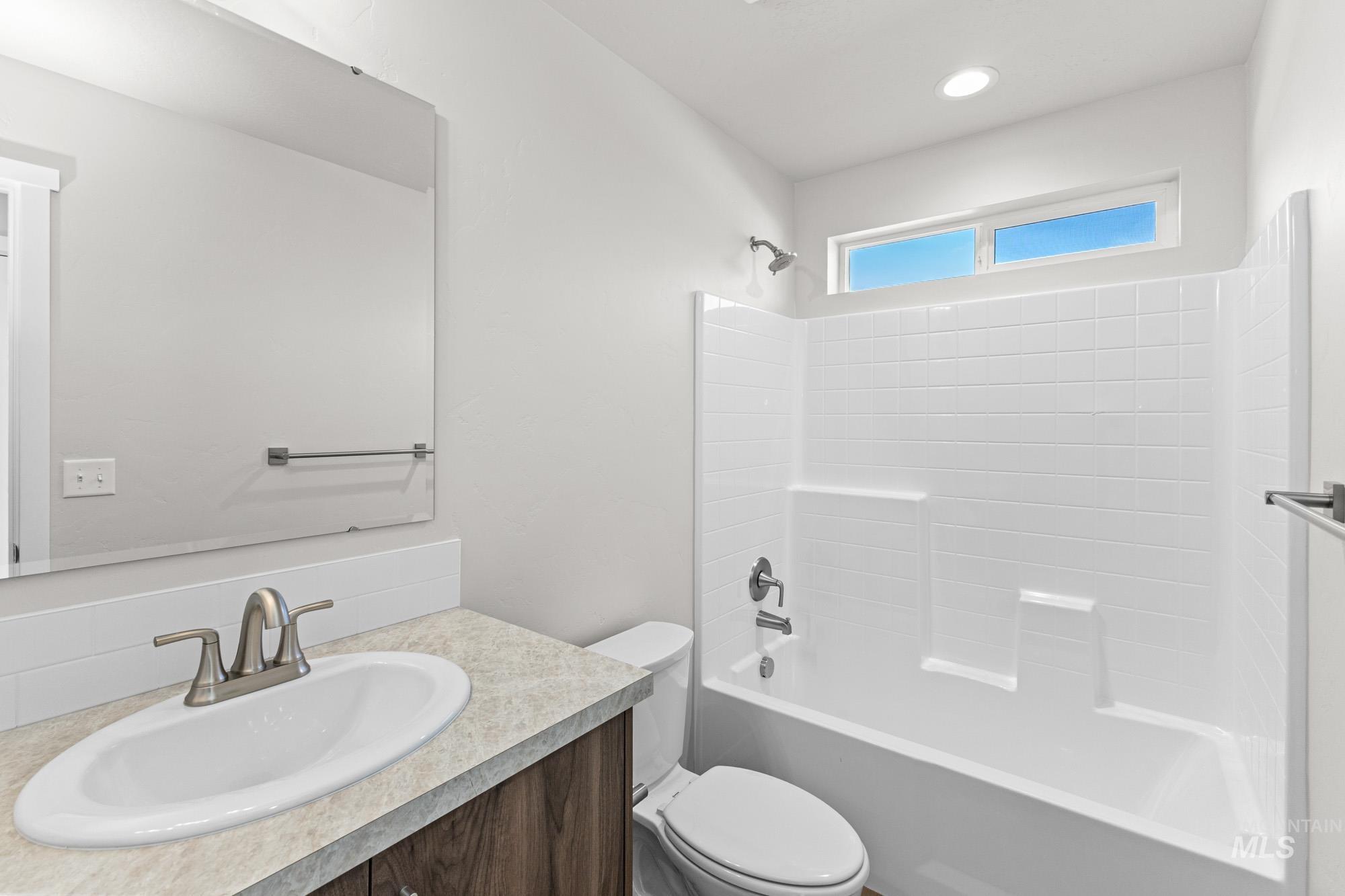 1436 Long Pond St, Middleton, Idaho 83644, 3 Bedrooms, 2.5 Bathrooms, Residential For Sale, Price $424,990, 98969291