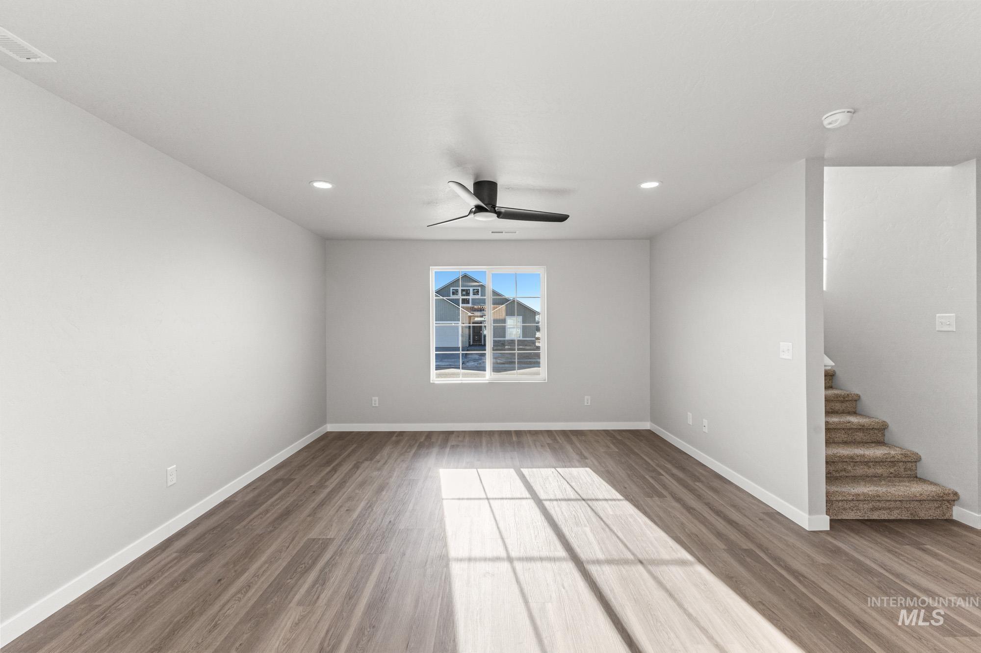 1436 Long Pond St, Middleton, Idaho 83644, 3 Bedrooms, 2.5 Bathrooms, Residential For Sale, Price $424,990,MLS 98969291