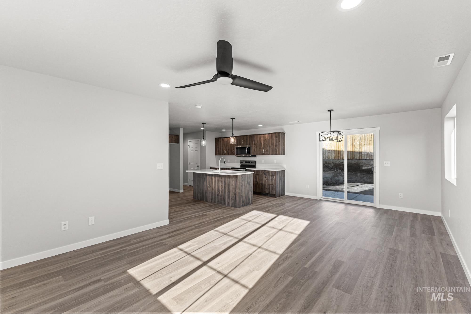 1436 Long Pond St, Middleton, Idaho 83644, 3 Bedrooms, 2.5 Bathrooms, Residential For Sale, Price $424,990, 98969291