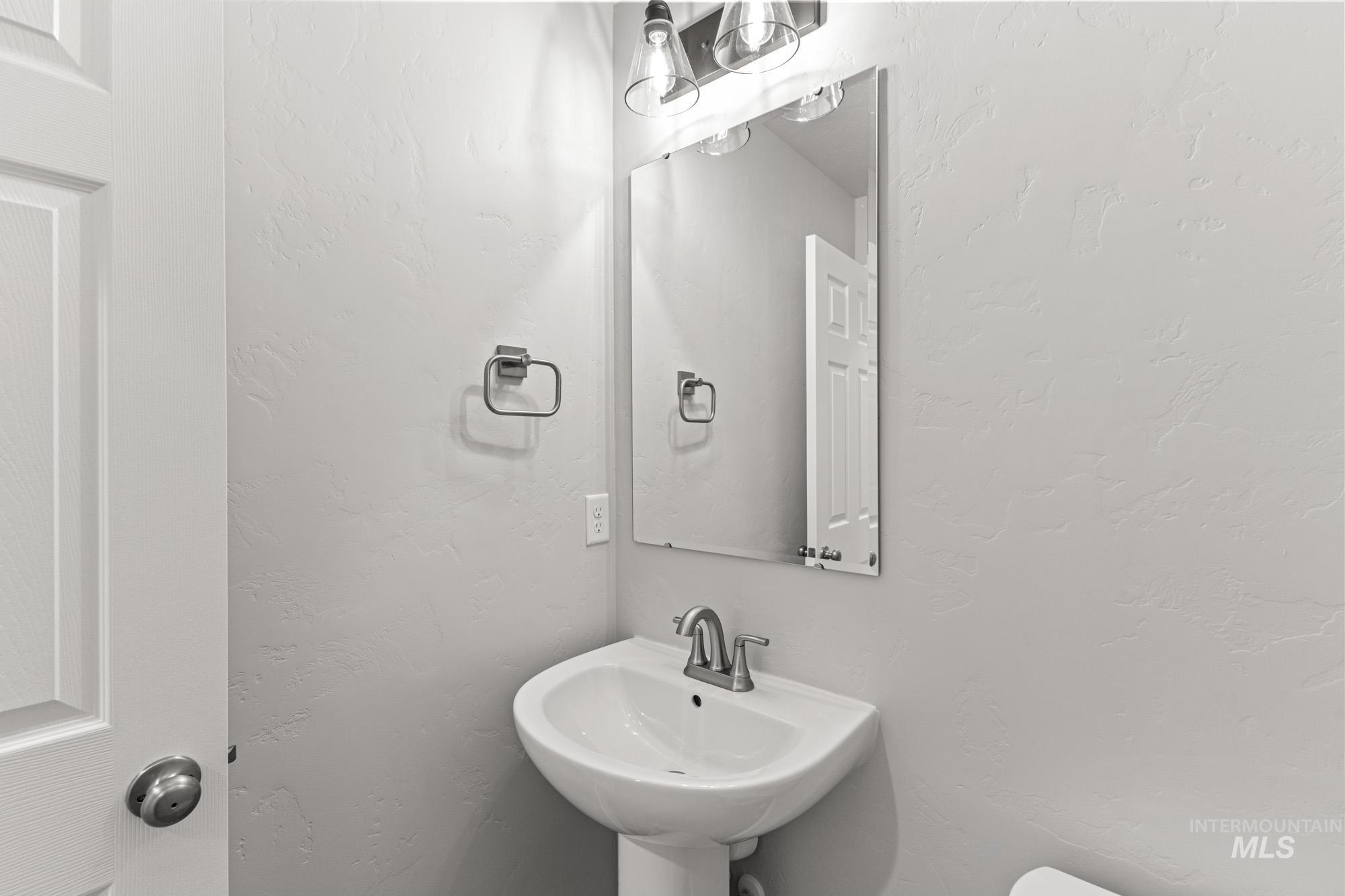 1436 Long Pond St, Middleton, Idaho 83644, 3 Bedrooms, 2.5 Bathrooms, Residential For Sale, Price $424,990,MLS 98969291