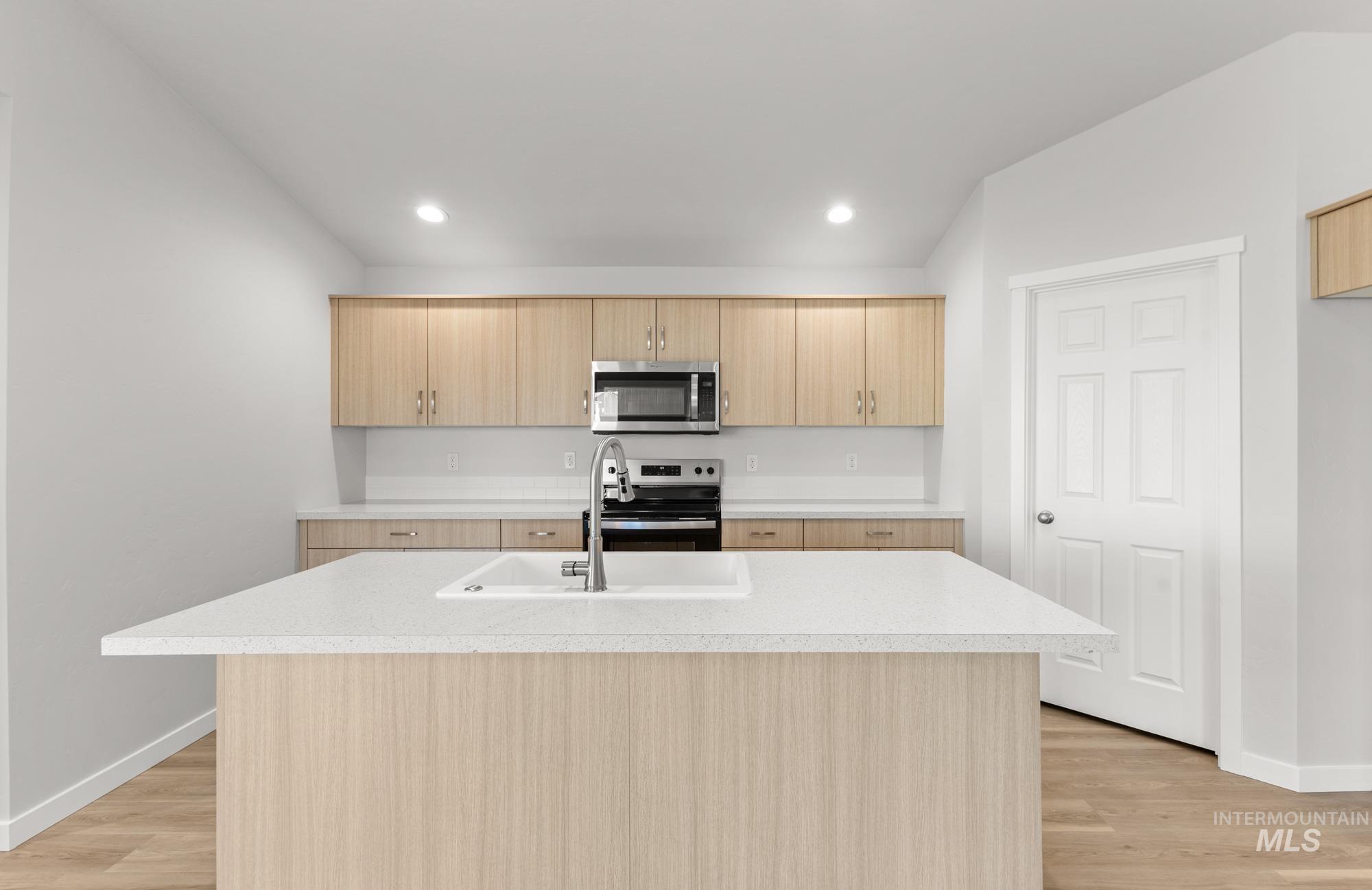 1628 Sunday River St, Middleton, Idaho 83644, 4 Bedrooms, 2 Bathrooms, Residential For Sale, Price $463,990,MLS 98969292