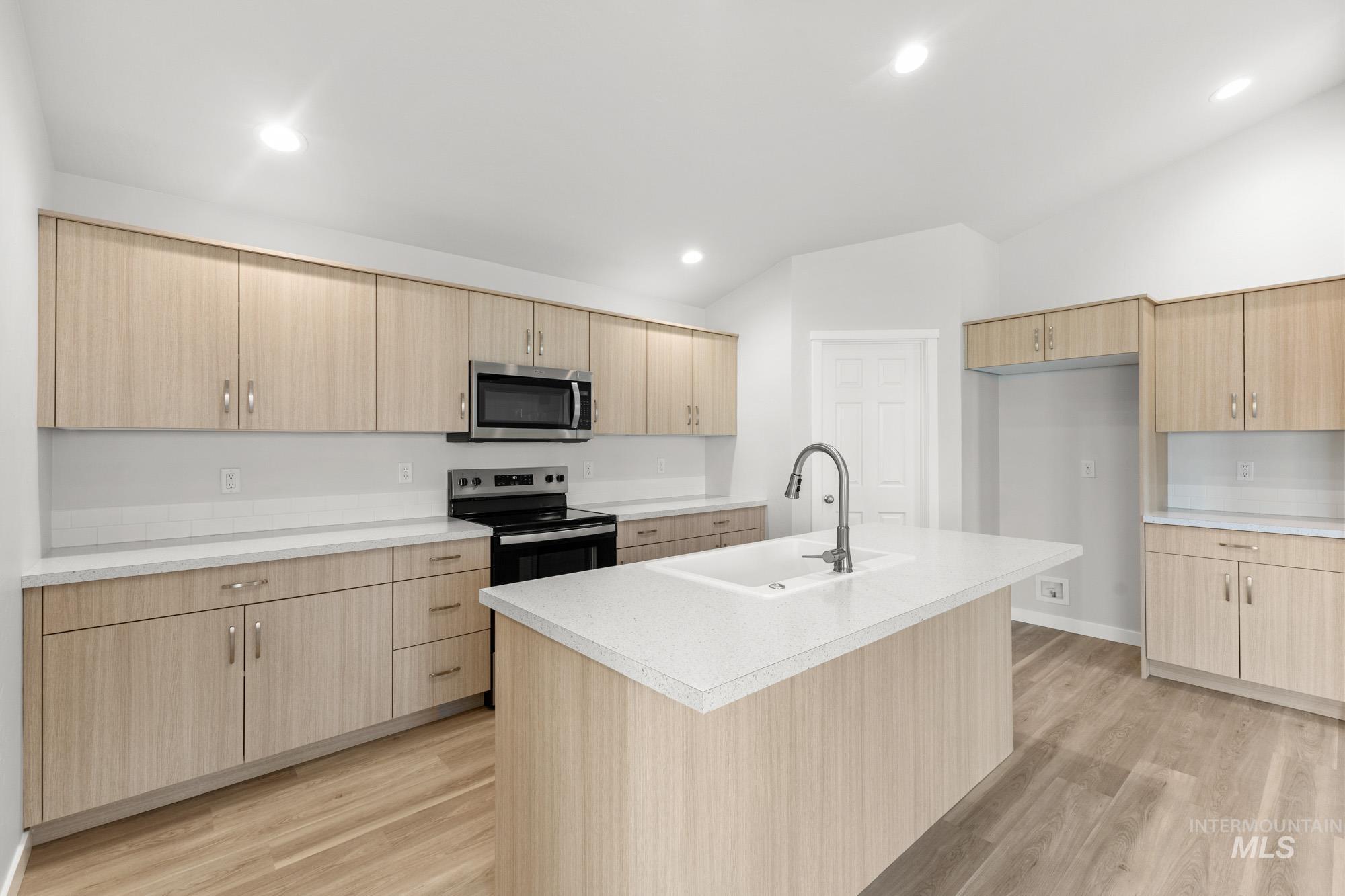 1628 Sunday River St, Middleton, Idaho 83644, 4 Bedrooms, 2 Bathrooms, Residential For Sale, Price $463,990, 98969292