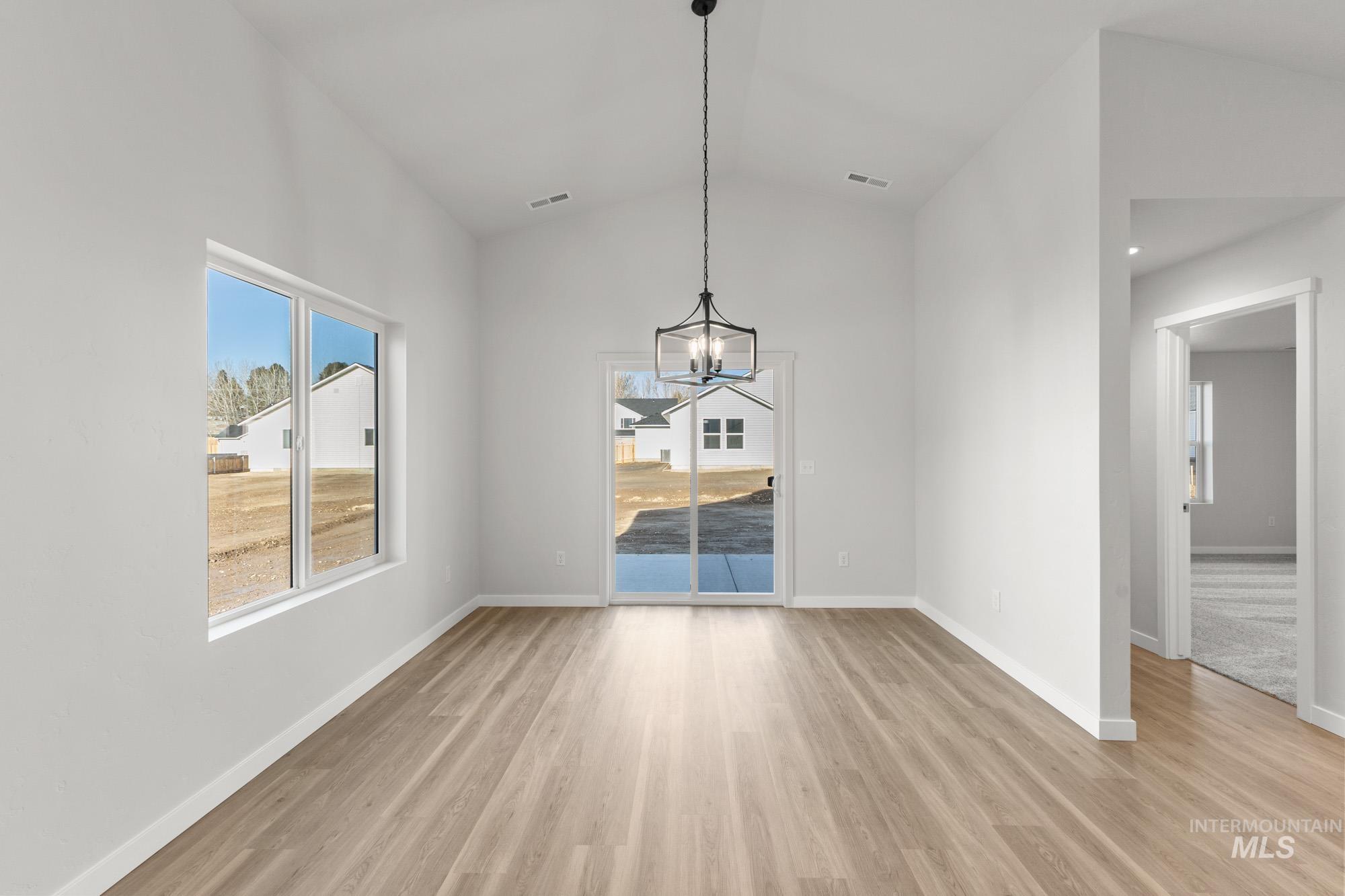 1628 Sunday River St, Middleton, Idaho 83644, 4 Bedrooms, 2 Bathrooms, Residential For Sale, Price $463,990,MLS 98969292