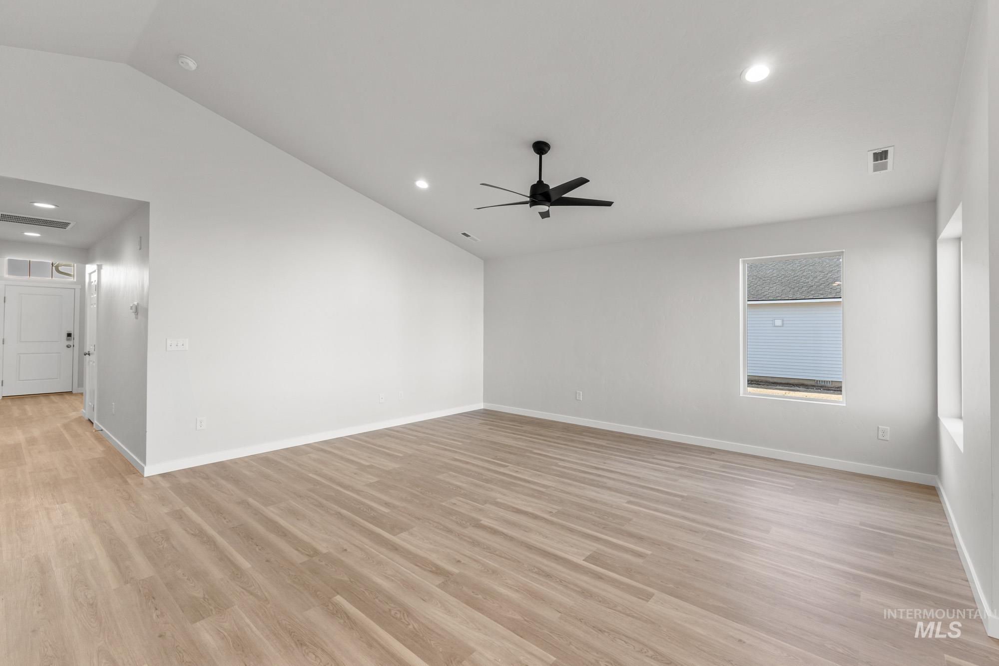 1628 Sunday River St, Middleton, Idaho 83644, 4 Bedrooms, 2 Bathrooms, Residential For Sale, Price $463,990, 98969292