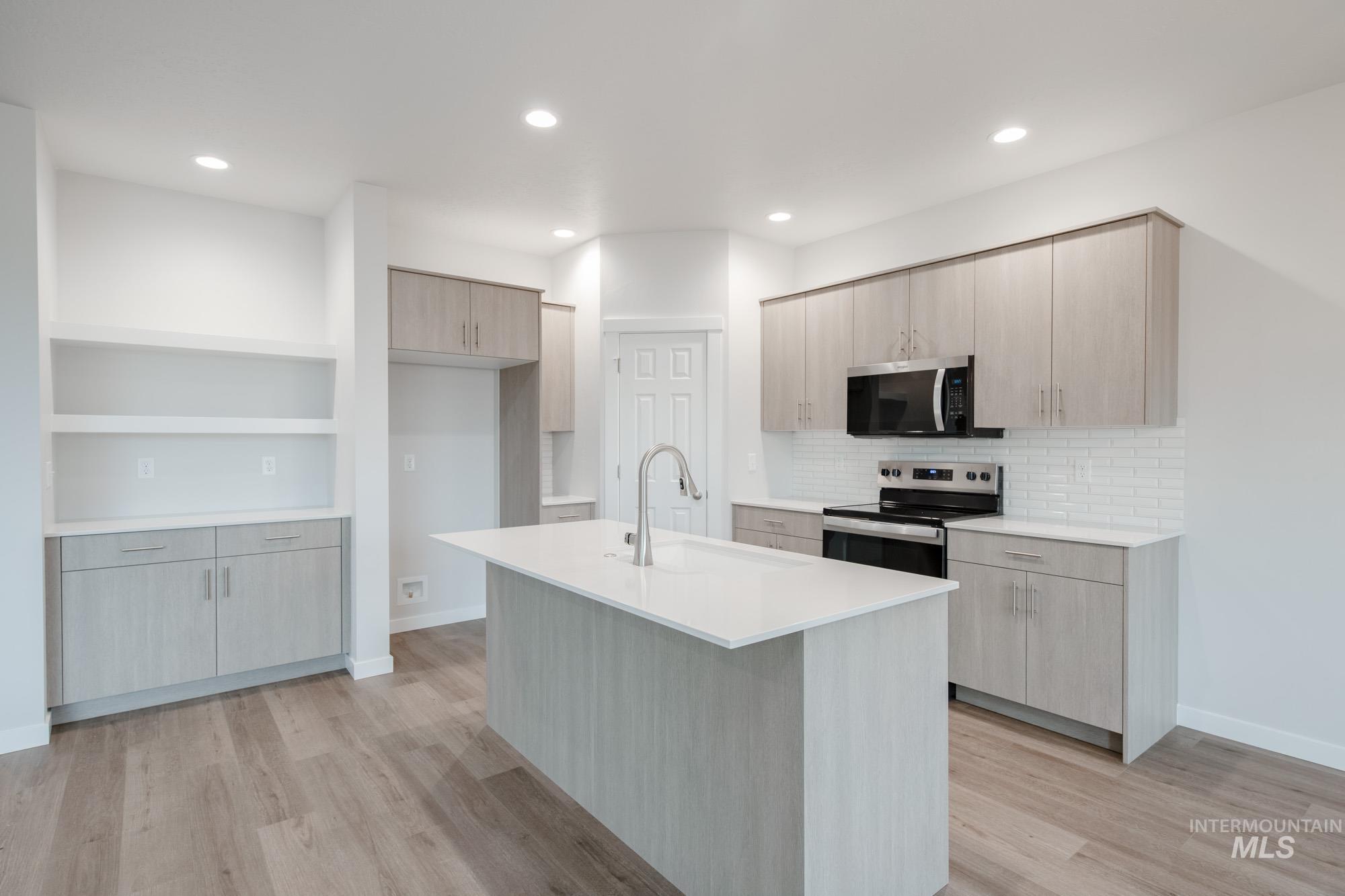 18389 N Trumpet Lily Ave, Nampa, Idaho 83687, 3 Bedrooms, 2 Bathrooms, Residential For Sale, Price $434,990,MLS 98969293