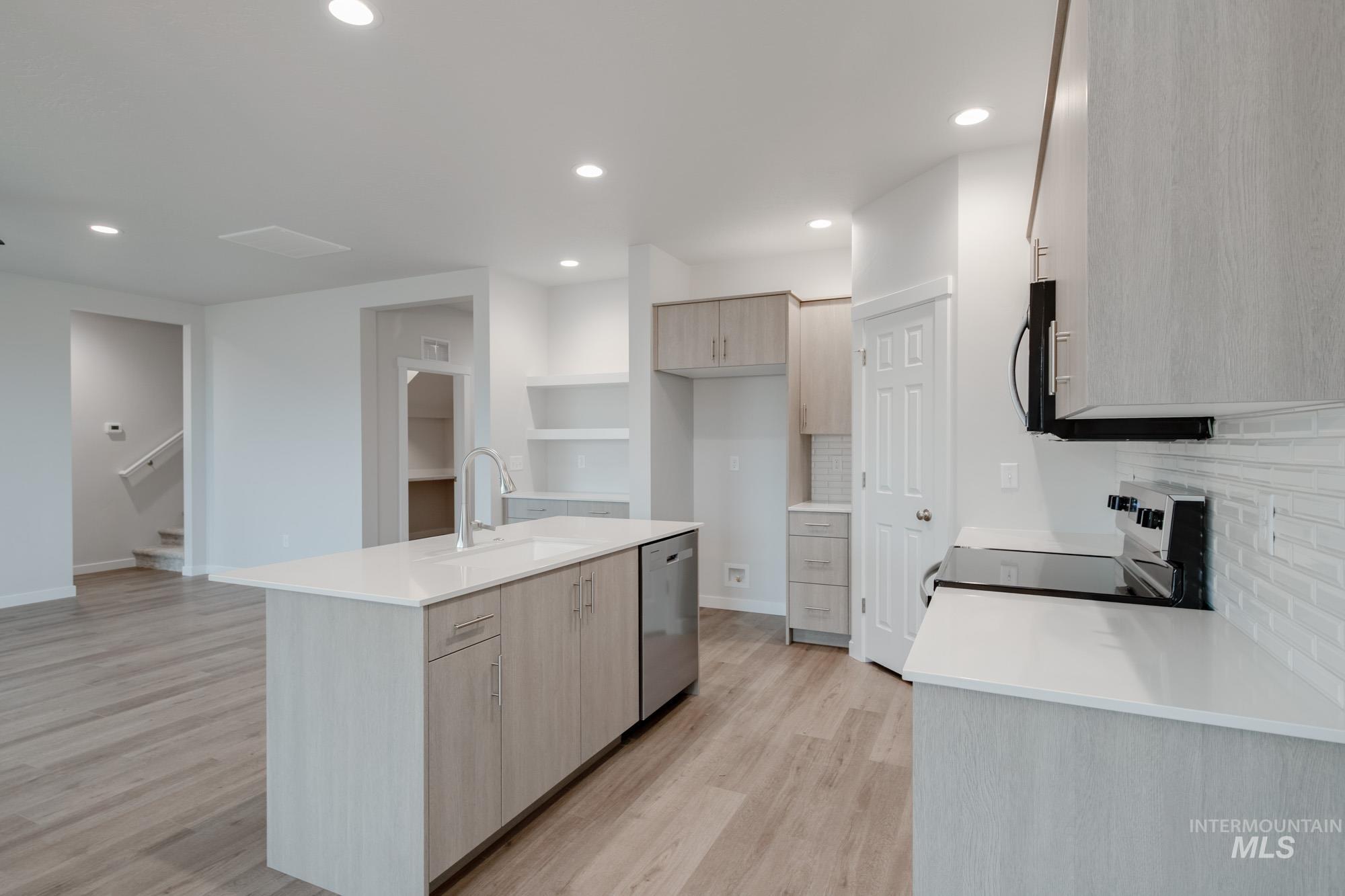 18389 N Trumpet Lily Ave, Nampa, Idaho 83687, 3 Bedrooms, 2 Bathrooms, Residential For Sale, Price $434,990,MLS 98969293