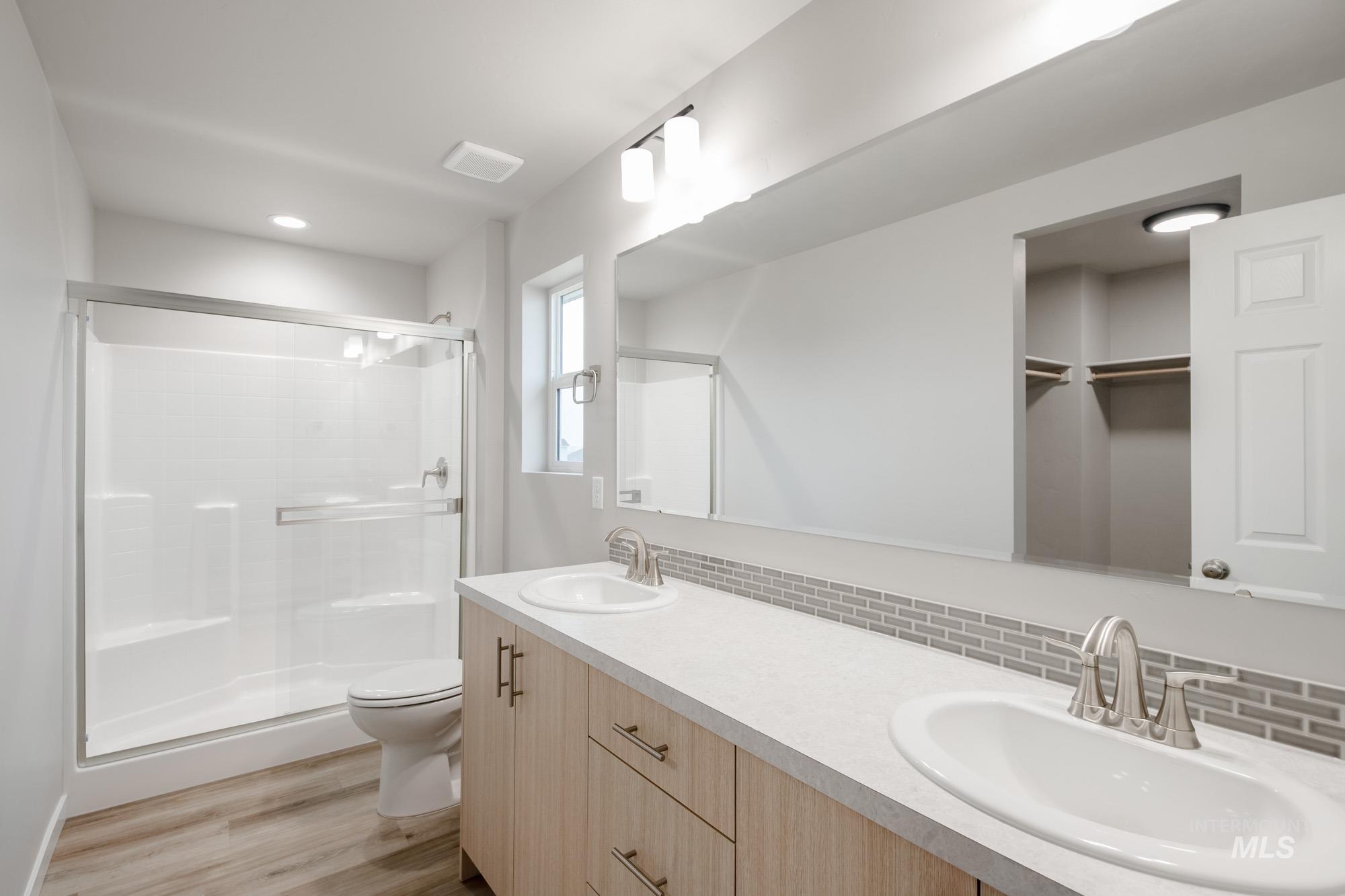 18417 N Trumpet Lily Ave, Nampa, Idaho 83687, 4 Bedrooms, 2.5 Bathrooms, Residential For Sale, Price $429,990,MLS 98969294