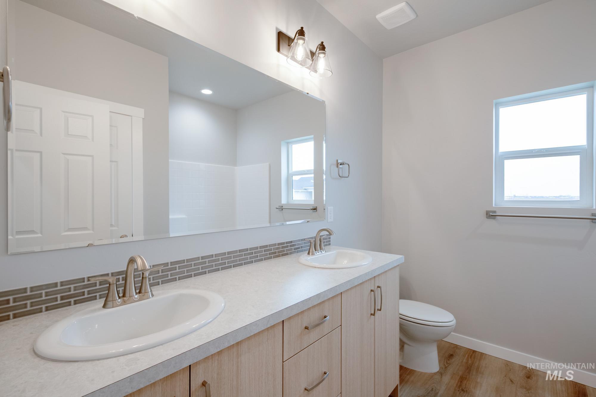 9138 W Violet St, Nampa, Idaho 83687, 4 Bedrooms, 2.5 Bathrooms, Residential For Sale, Price $529,990, 98969295