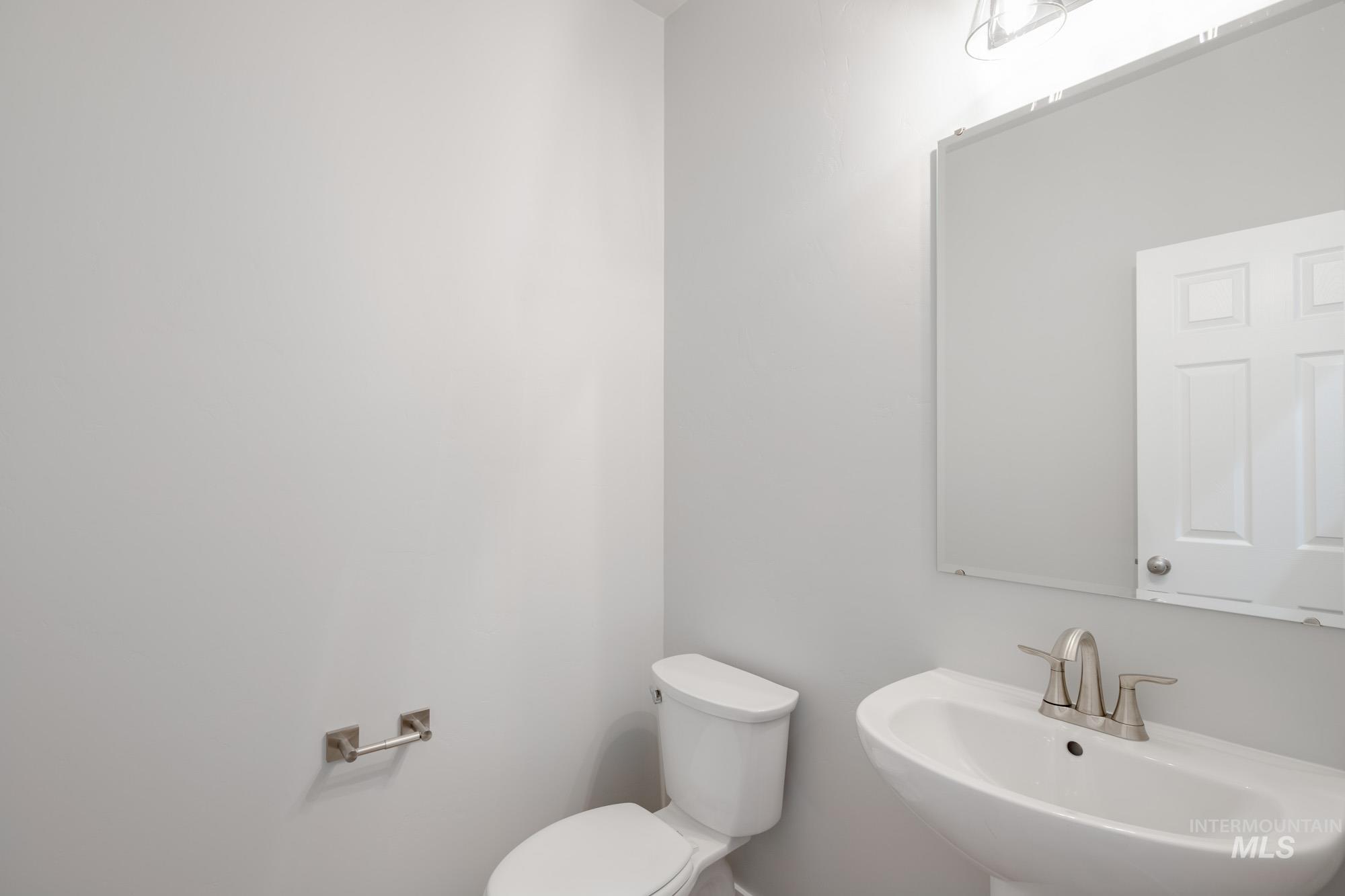 9138 W Violet St, Nampa, Idaho 83687, 4 Bedrooms, 2.5 Bathrooms, Residential For Sale, Price $529,990, 98969295