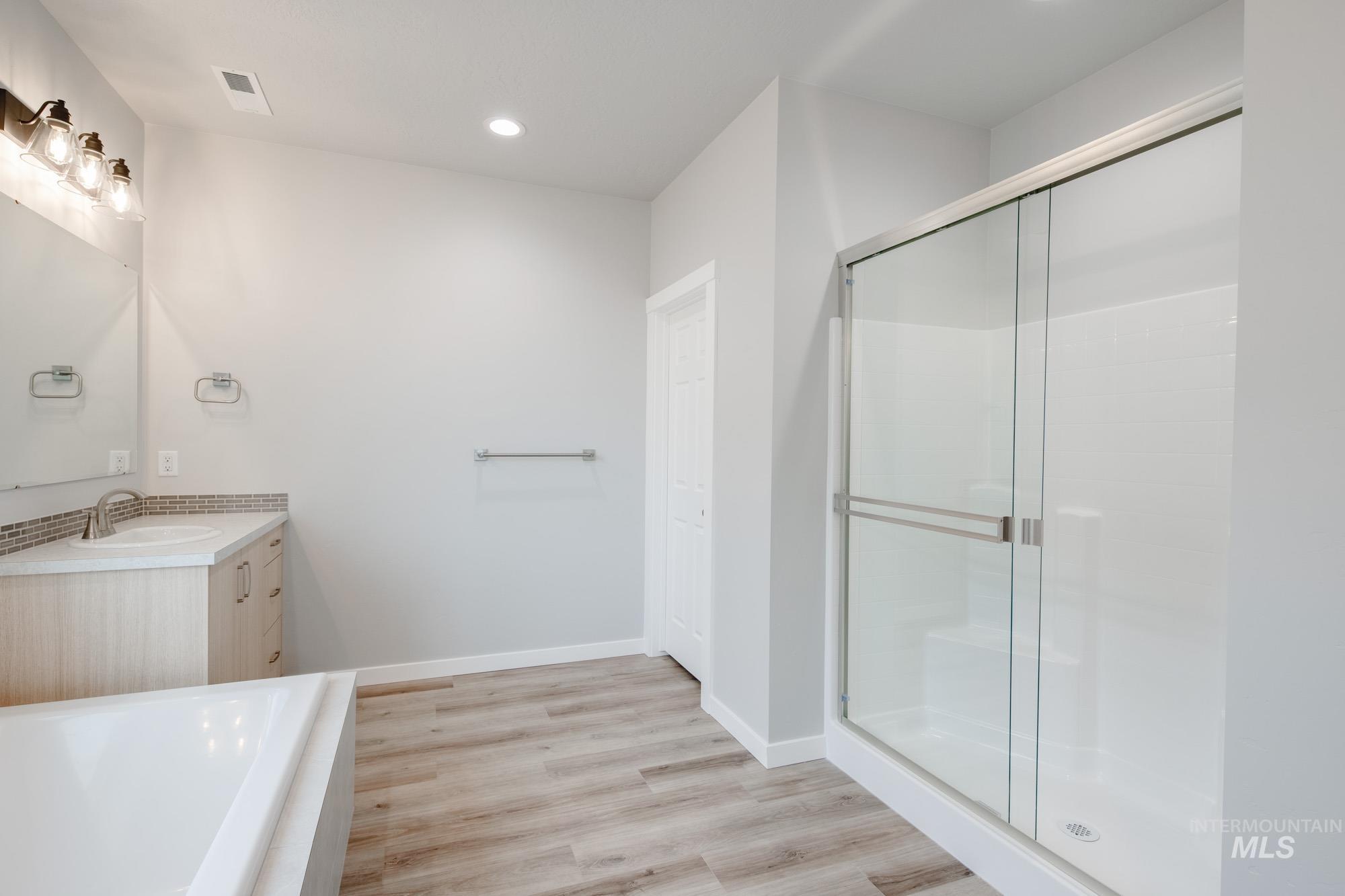 9138 W Violet St, Nampa, Idaho 83687, 4 Bedrooms, 2.5 Bathrooms, Residential For Sale, Price $529,990, 98969295