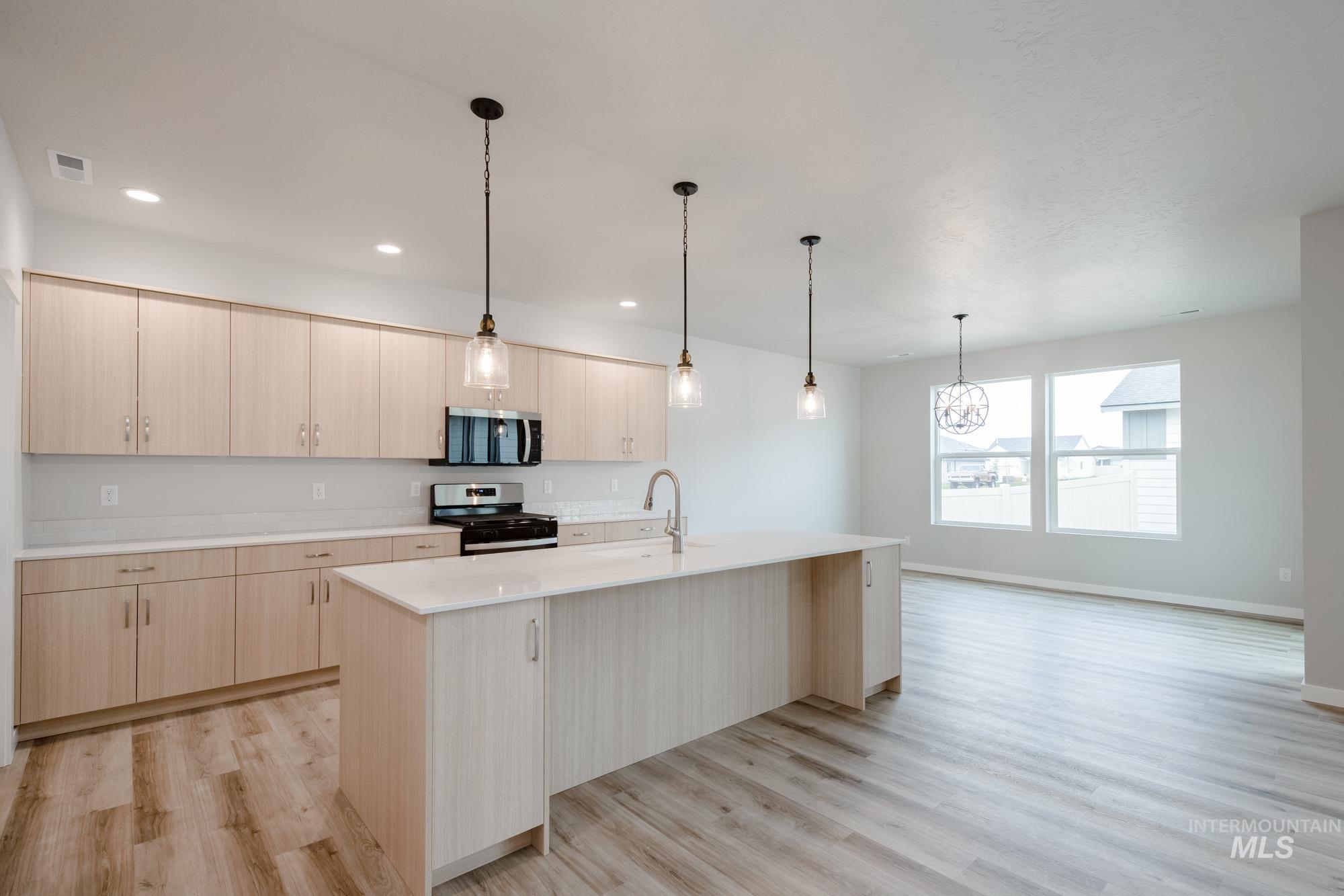 9138 W Violet St, Nampa, Idaho 83687, 4 Bedrooms, 2.5 Bathrooms, Residential For Sale, Price $529,990,MLS 98969295