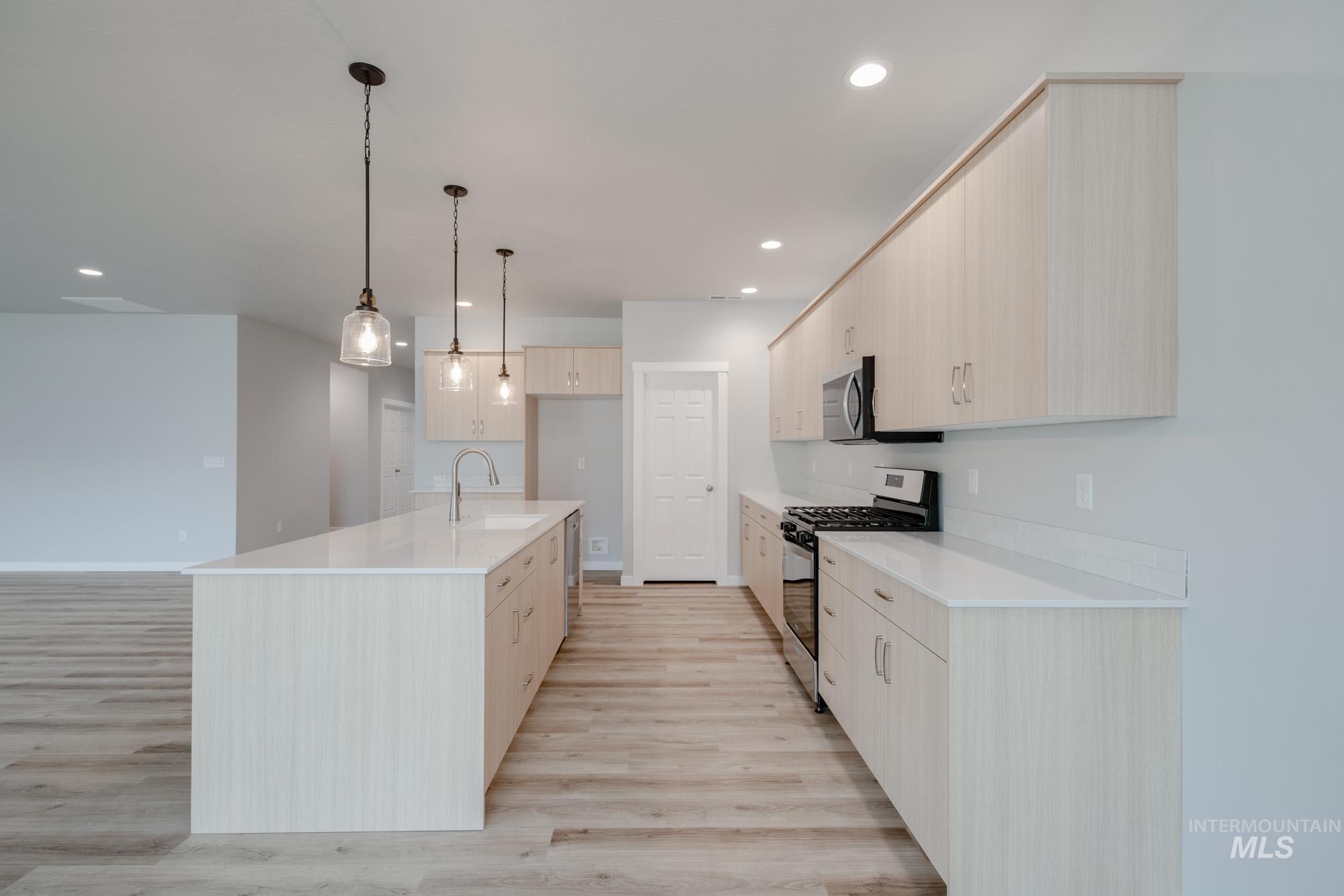 9138 W Violet St, Nampa, Idaho 83687, 4 Bedrooms, 2.5 Bathrooms, Residential For Sale, Price $529,990, 98969295