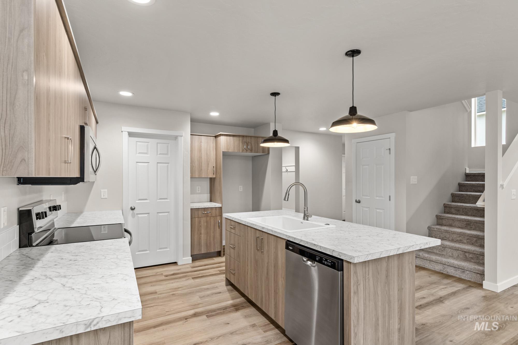 10845 Rutland St, Caldwell, Idaho 83605, 3 Bedrooms, 2.5 Bathrooms, Residential For Sale, Price $386,990, 98969296