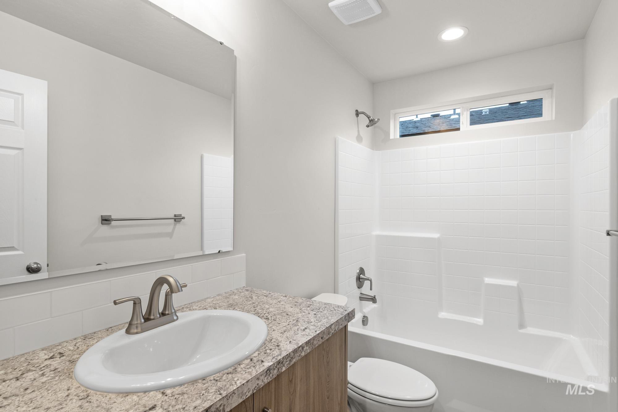 10845 Rutland St, Caldwell, Idaho 83605, 3 Bedrooms, 2.5 Bathrooms, Residential For Sale, Price $386,990, 98969296