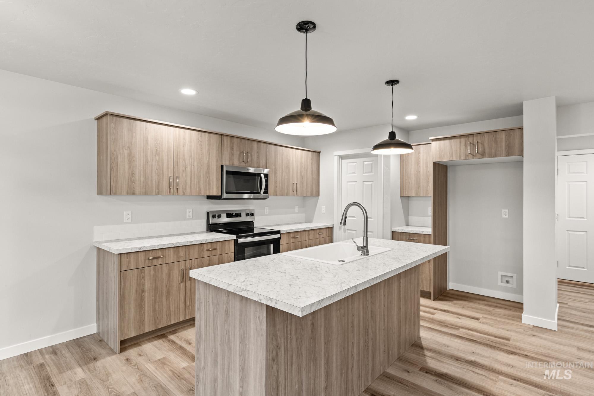 10845 Rutland St, Caldwell, Idaho 83605, 3 Bedrooms, 2.5 Bathrooms, Residential For Sale, Price $386,990, 98969296