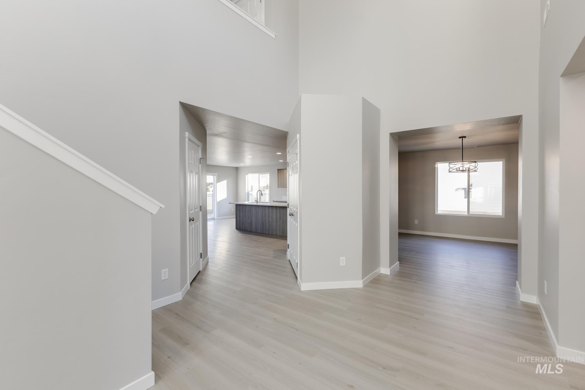 2296 N Iditarod Ave, Kuna, Idaho 83634, 4 Bedrooms, 3 Bathrooms, Residential For Sale, Price $582,990,MLS 98969297