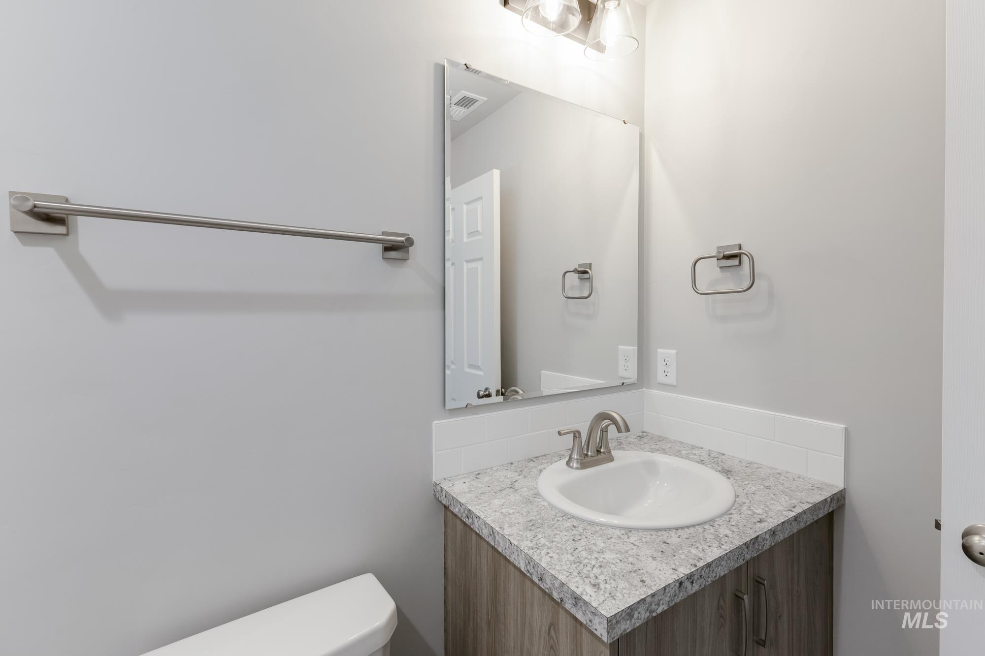 2296 N Iditarod Ave, Kuna, Idaho 83634, 4 Bedrooms, 3 Bathrooms, Residential For Sale, Price $582,990,MLS 98969297