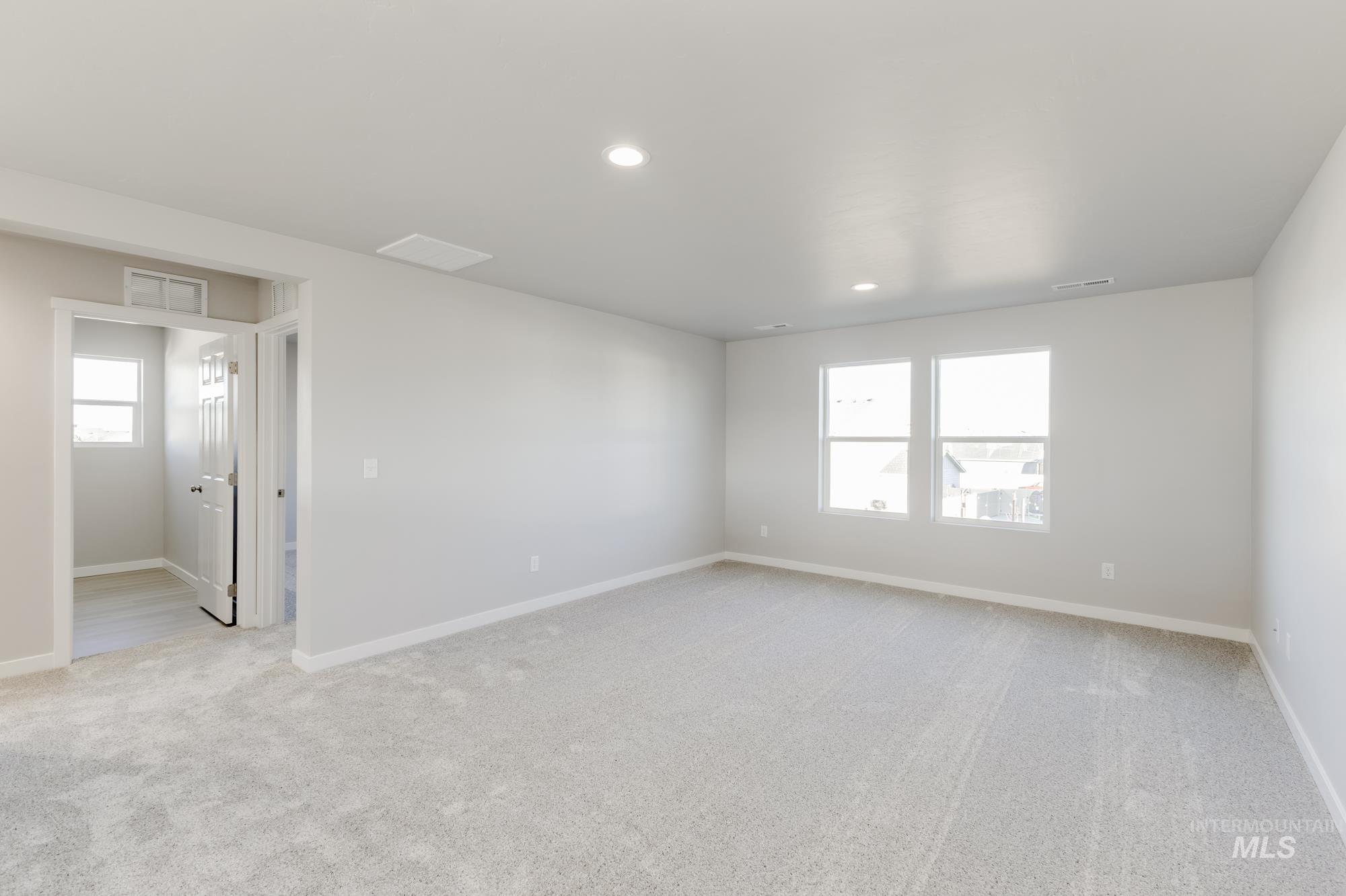 2296 N Iditarod Ave, Kuna, Idaho 83634, 4 Bedrooms, 3 Bathrooms, Residential For Sale, Price $582,990,MLS 98969297