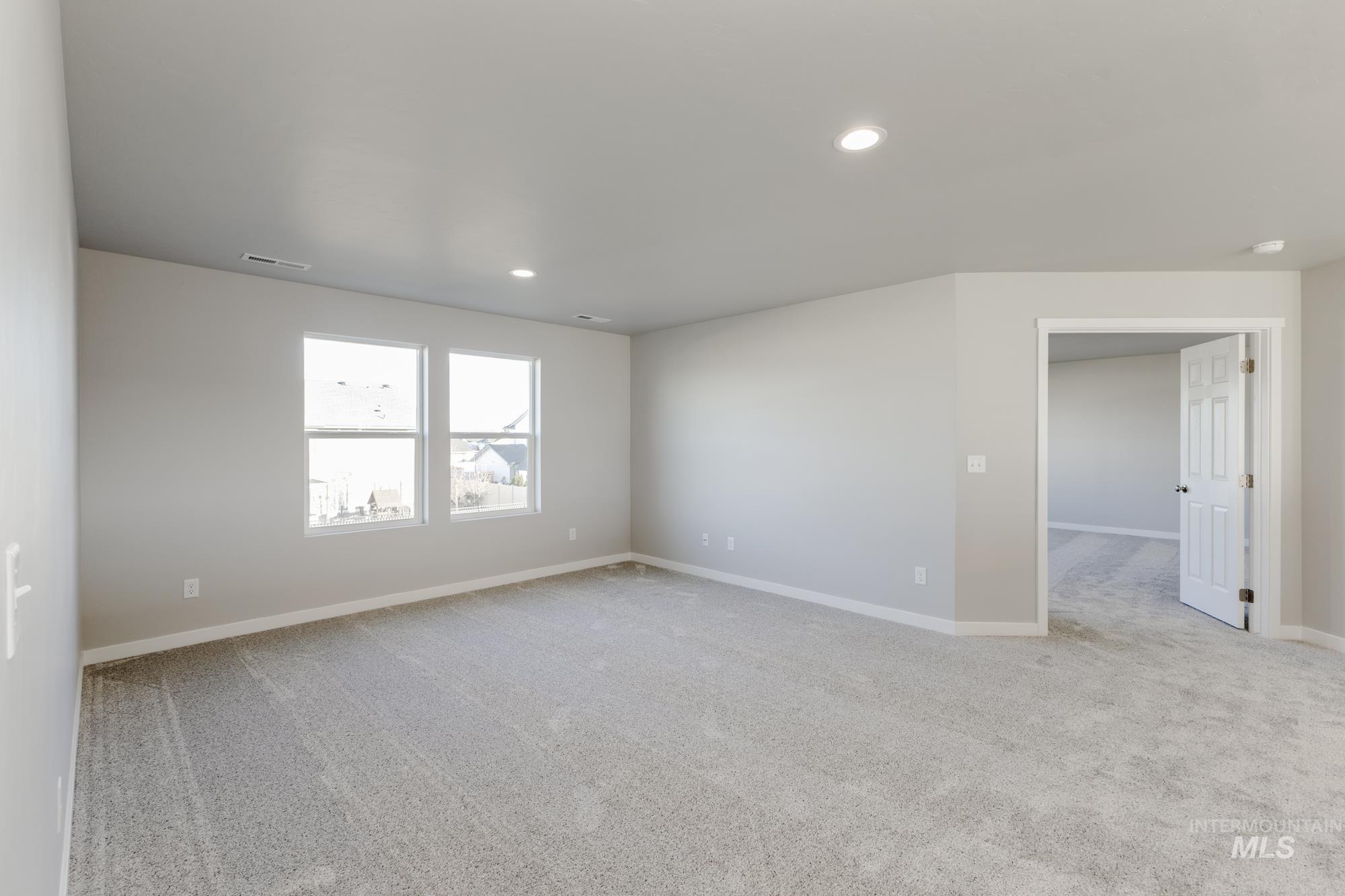 2296 N Iditarod Ave, Kuna, Idaho 83634, 4 Bedrooms, 3 Bathrooms, Residential For Sale, Price $582,990,MLS 98969297