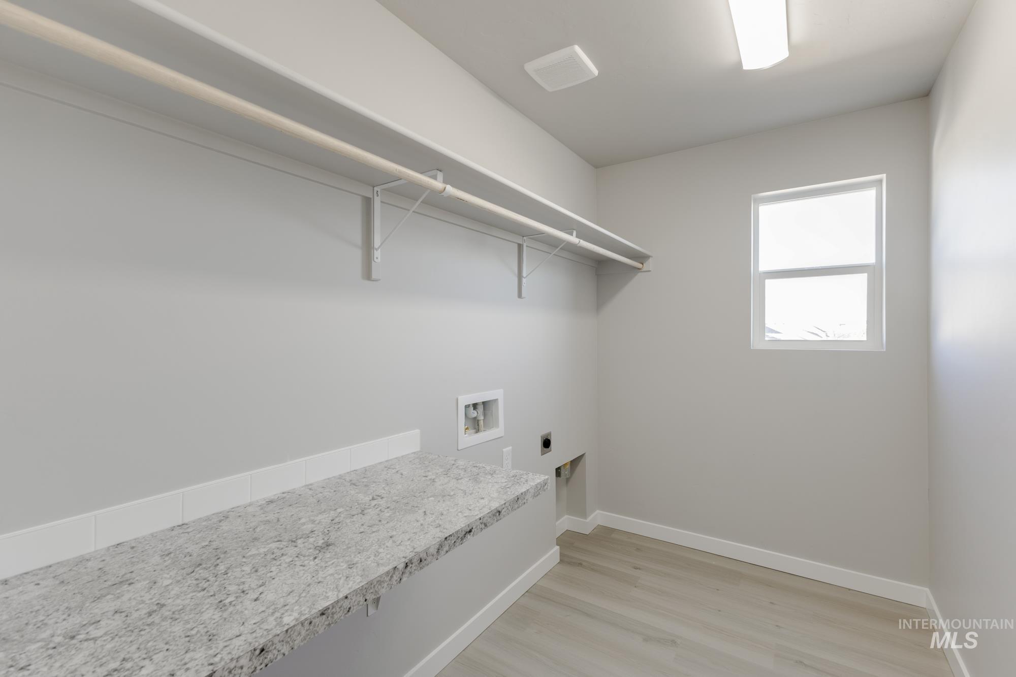 2296 N Iditarod Ave, Kuna, Idaho 83634, 4 Bedrooms, 3 Bathrooms, Residential For Sale, Price $582,990,MLS 98969297