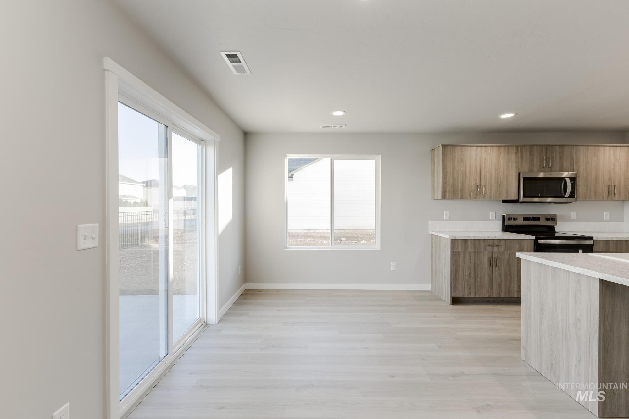 2296 N Iditarod Ave, Kuna, Idaho 83634, 4 Bedrooms, 3 Bathrooms, Residential For Sale, Price $582,990,MLS 98969297