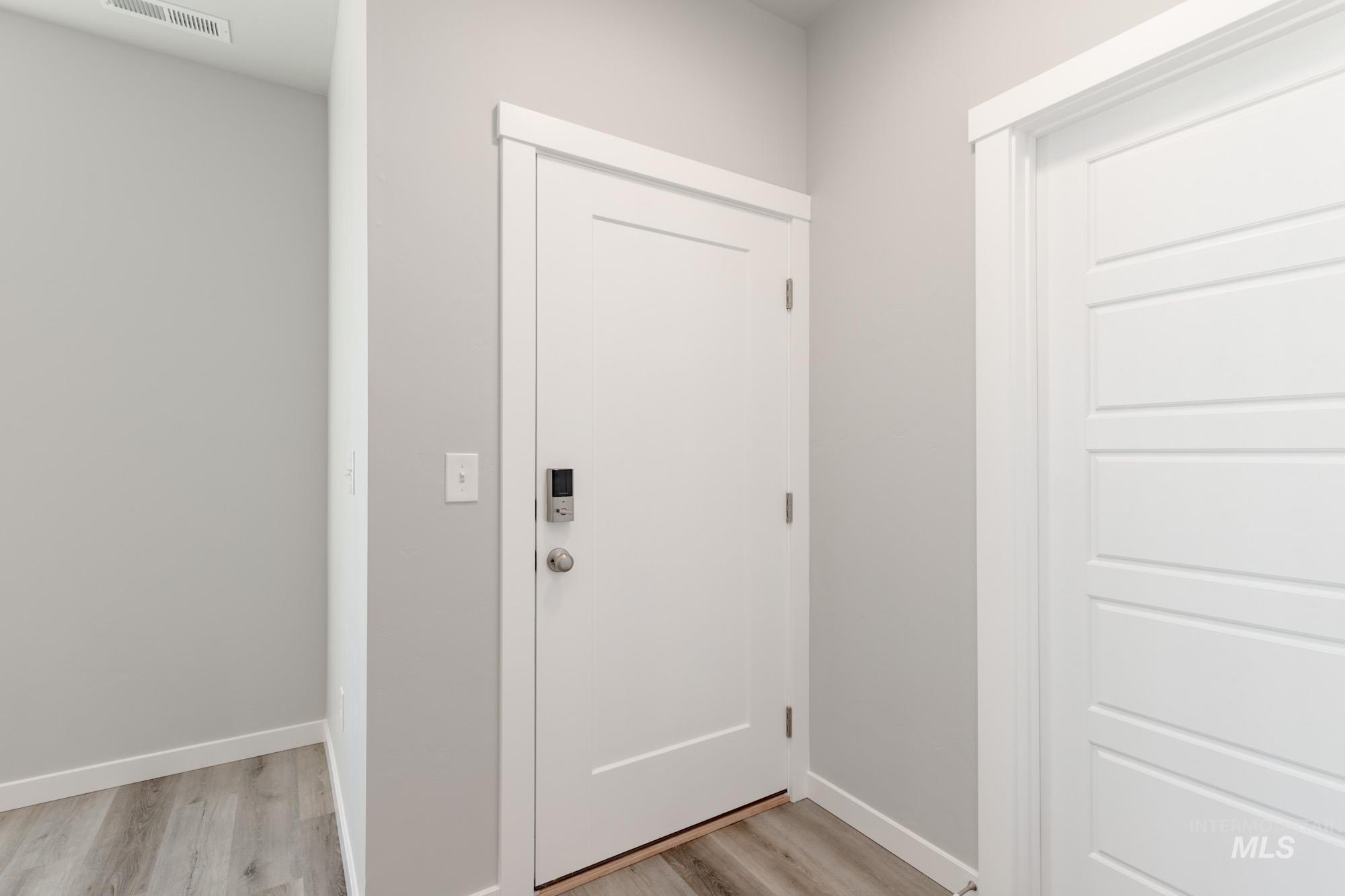 3005 E Mossy Creek Dr, Kuna, Idaho 83634, 3 Bedrooms, 2.5 Bathrooms, Residential For Sale, Price $393,990,MLS 98969298