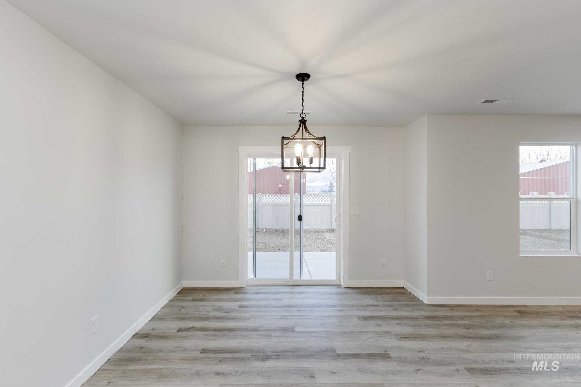 2968 E Mossy Creek Dr, Kuna, Idaho 83634, 4 Bedrooms, 2.5 Bathrooms, Residential For Sale, Price $474,990,MLS 98969299