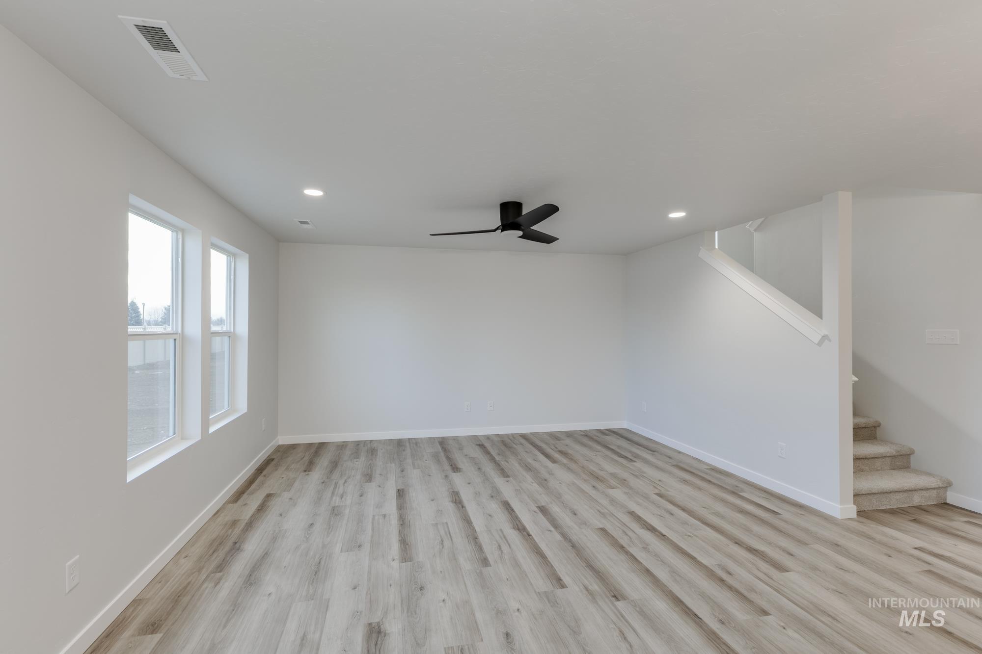 2968 E Mossy Creek Dr, Kuna, Idaho 83634, 4 Bedrooms, 2.5 Bathrooms, Residential For Sale, Price $474,990,MLS 98969299