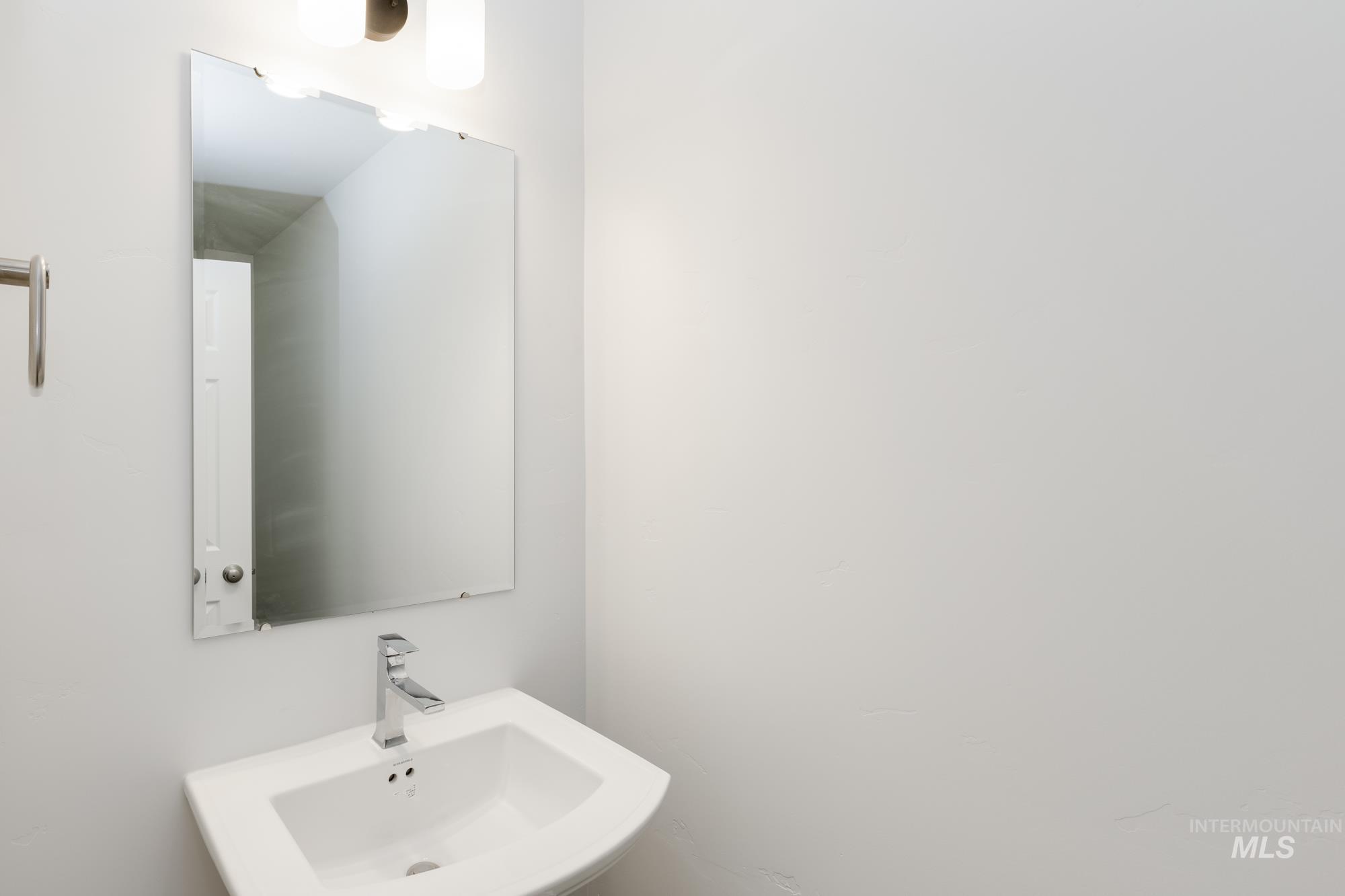 3029 E Mossy Creek Dr, Kuna, Idaho 83634, 3 Bedrooms, 2.5 Bathrooms, Residential For Sale, Price $399,990,MLS 98969300