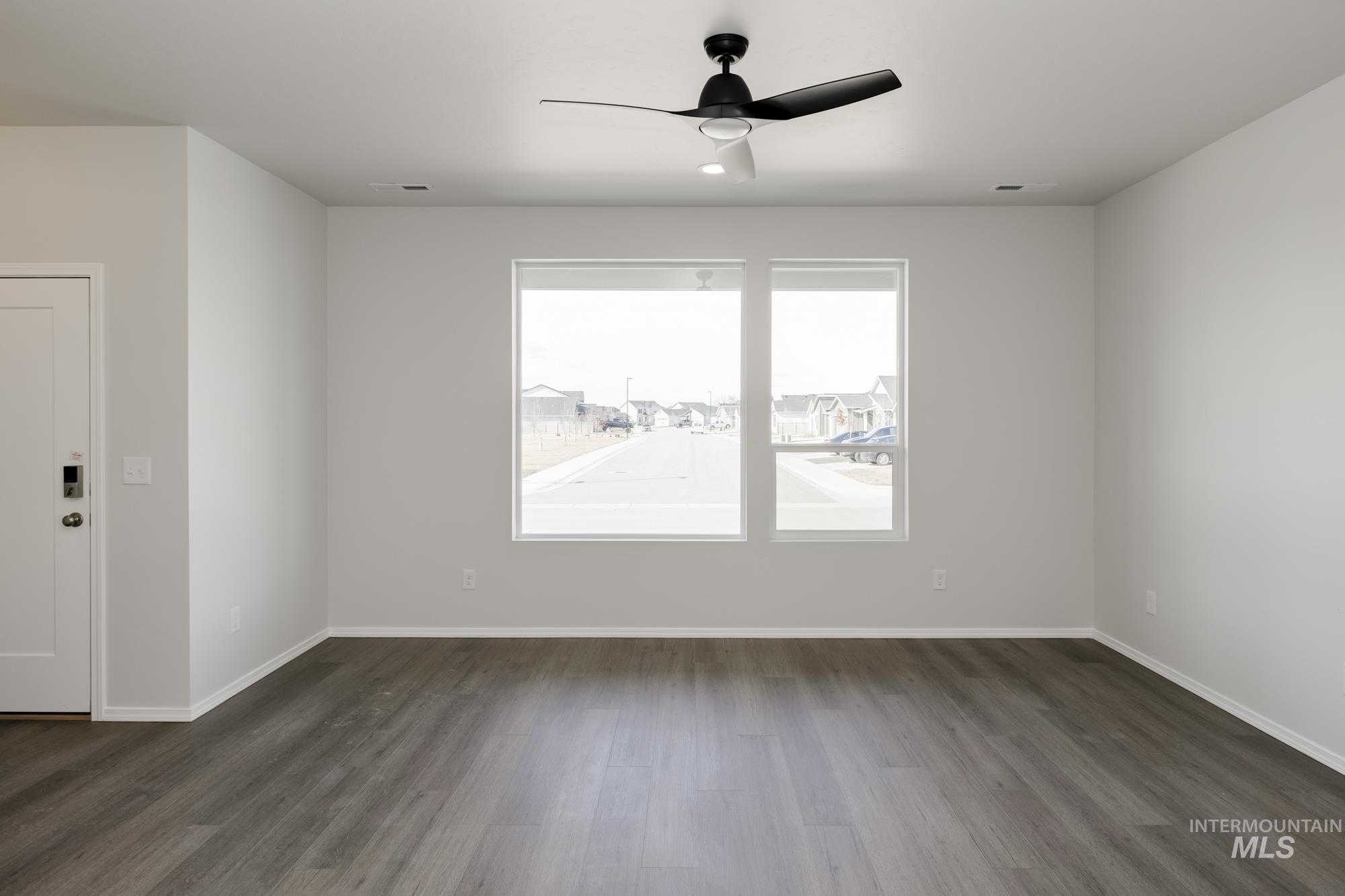 3029 E Mossy Creek Dr, Kuna, Idaho 83634, 3 Bedrooms, 2.5 Bathrooms, Residential For Sale, Price $399,990,MLS 98969300