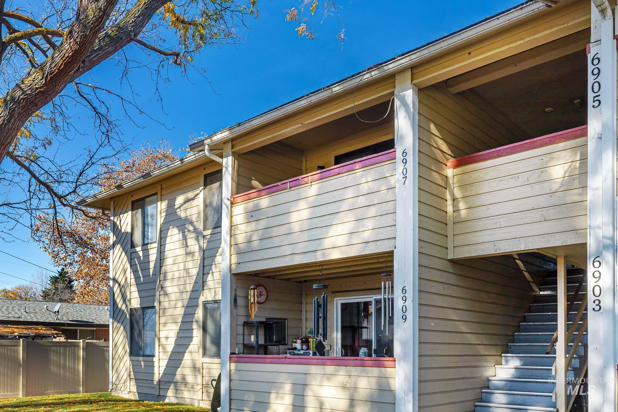 6907 W Colehaven Lane, Boise, Idaho 83704, 2 Bedrooms, 1 Bathroom, Residential For Sale, Price $249,990,MLS 98969301