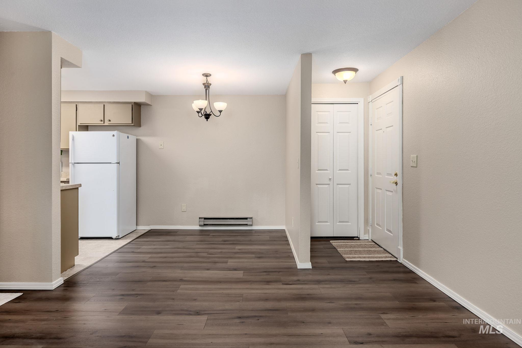 6907 W Colehaven Lane, Boise, Idaho 83704, 2 Bedrooms, 1 Bathroom, Residential For Sale, Price $249,990,MLS 98969301