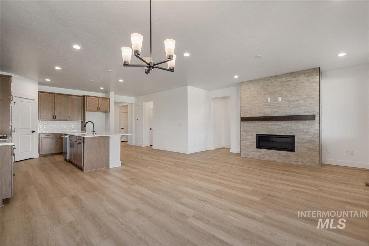 558 E Lockhart Street, Meridian, Idaho 83646, 3 Bedrooms, 2.5 Bathrooms, Residential For Sale, Price $649,990,MLS 98969303