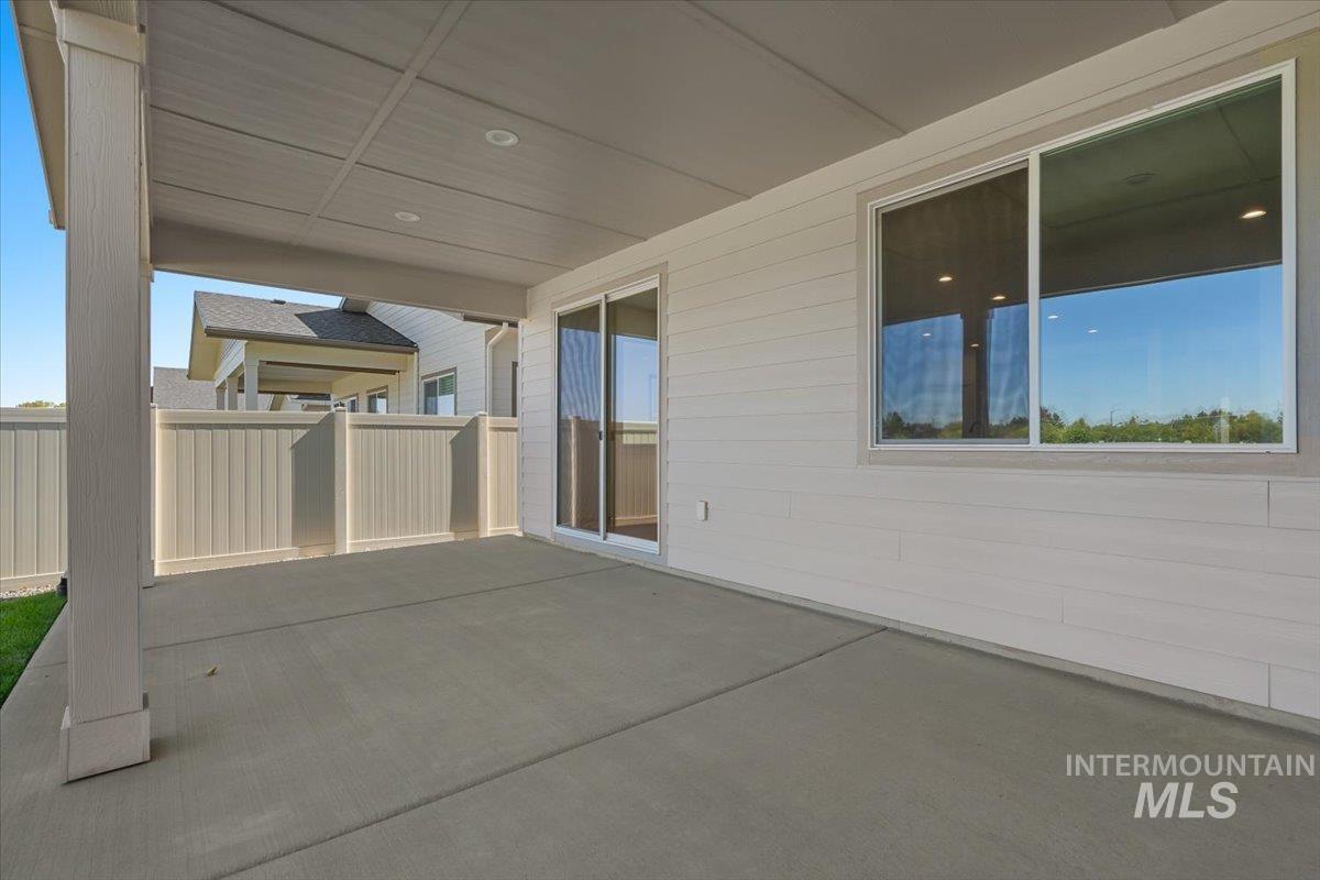 558 E Lockhart Street, Meridian, Idaho 83646, 3 Bedrooms, 2.5 Bathrooms, Residential For Sale, Price $649,990,MLS 98969303